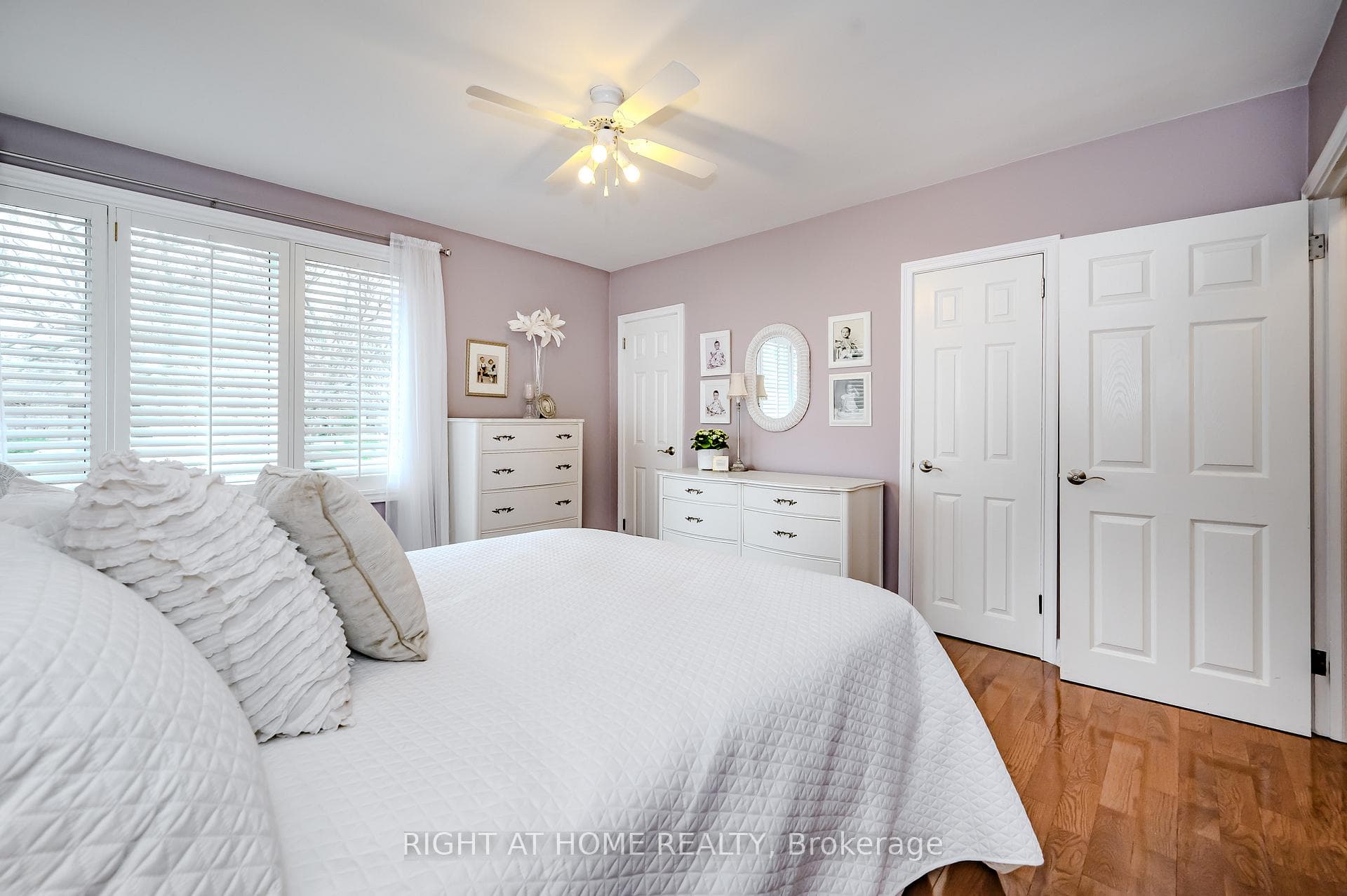 387 River Side Drive photo 19