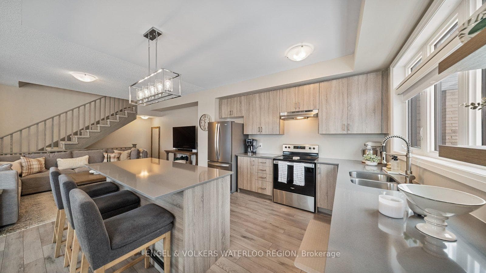 585 Colborne Street Unit 501 photo 19