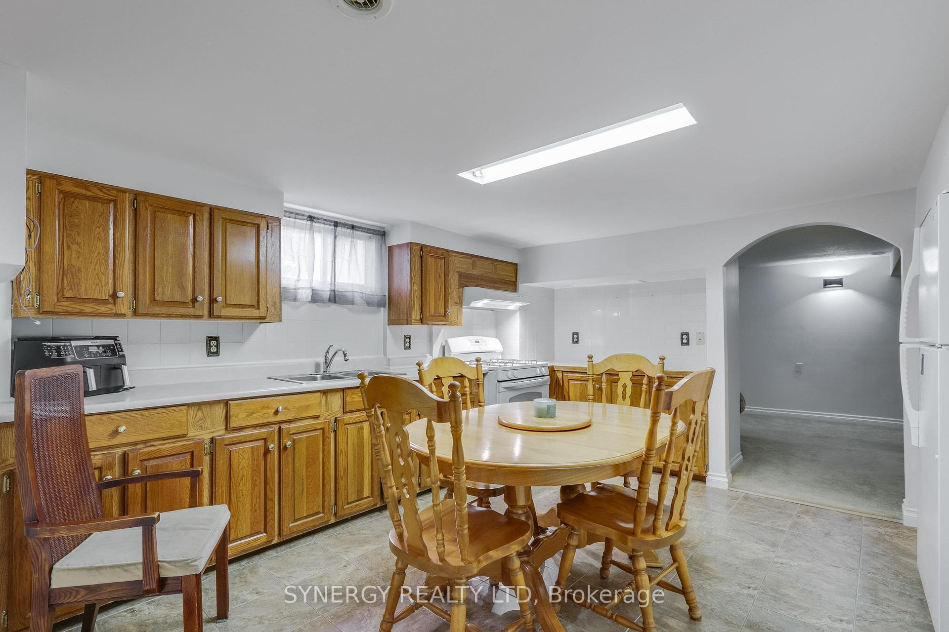 266 Adelaide Street photo 12