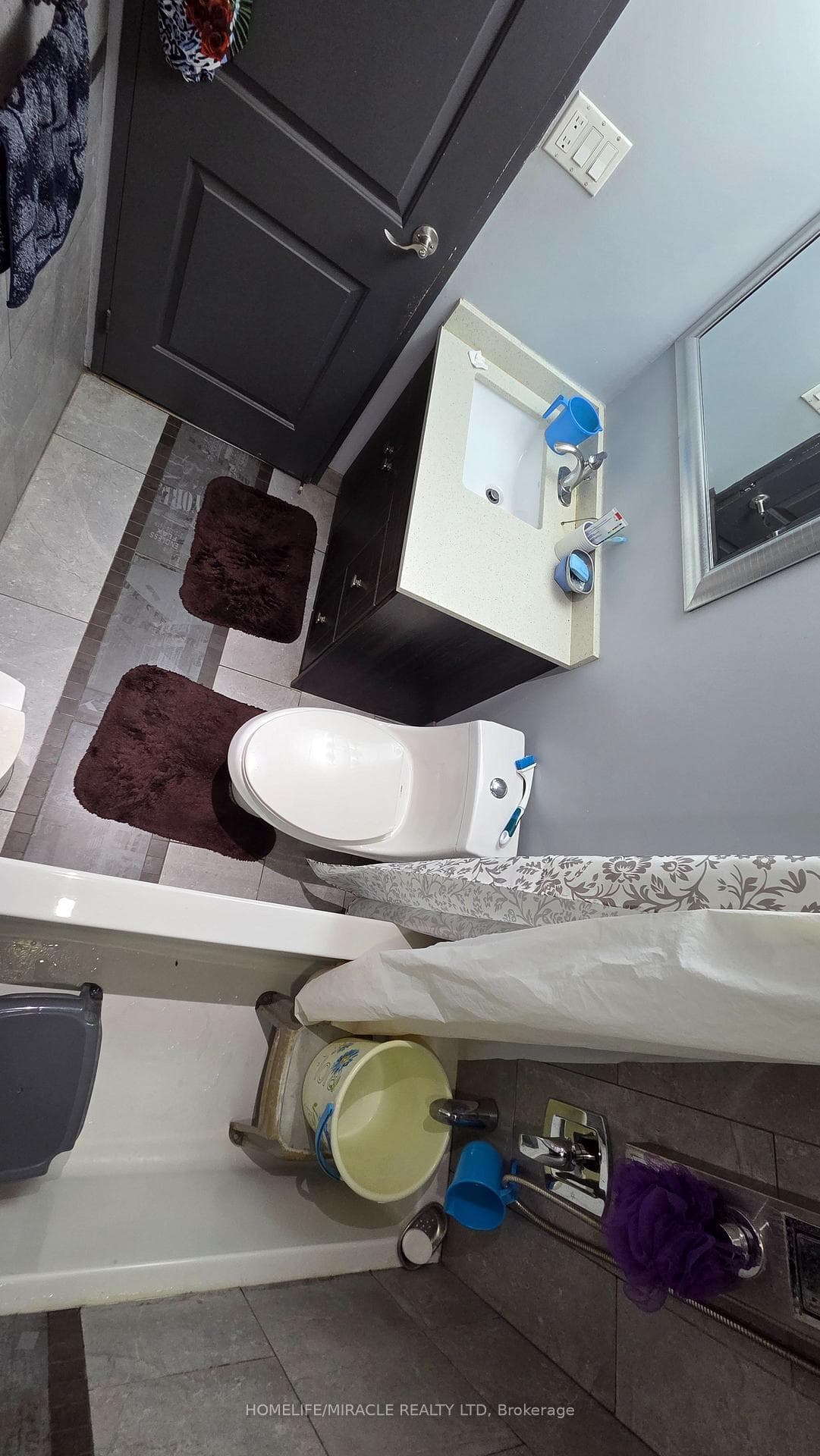 4 Kings Cross Road Unit 105 photo 14