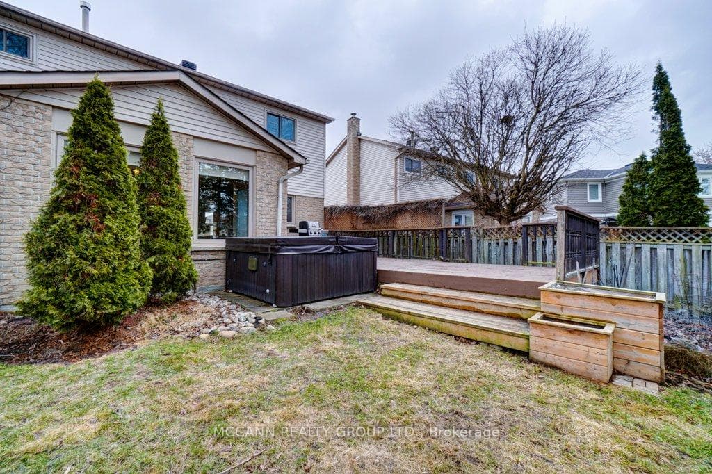 11 Oak Ridge Court photo 40