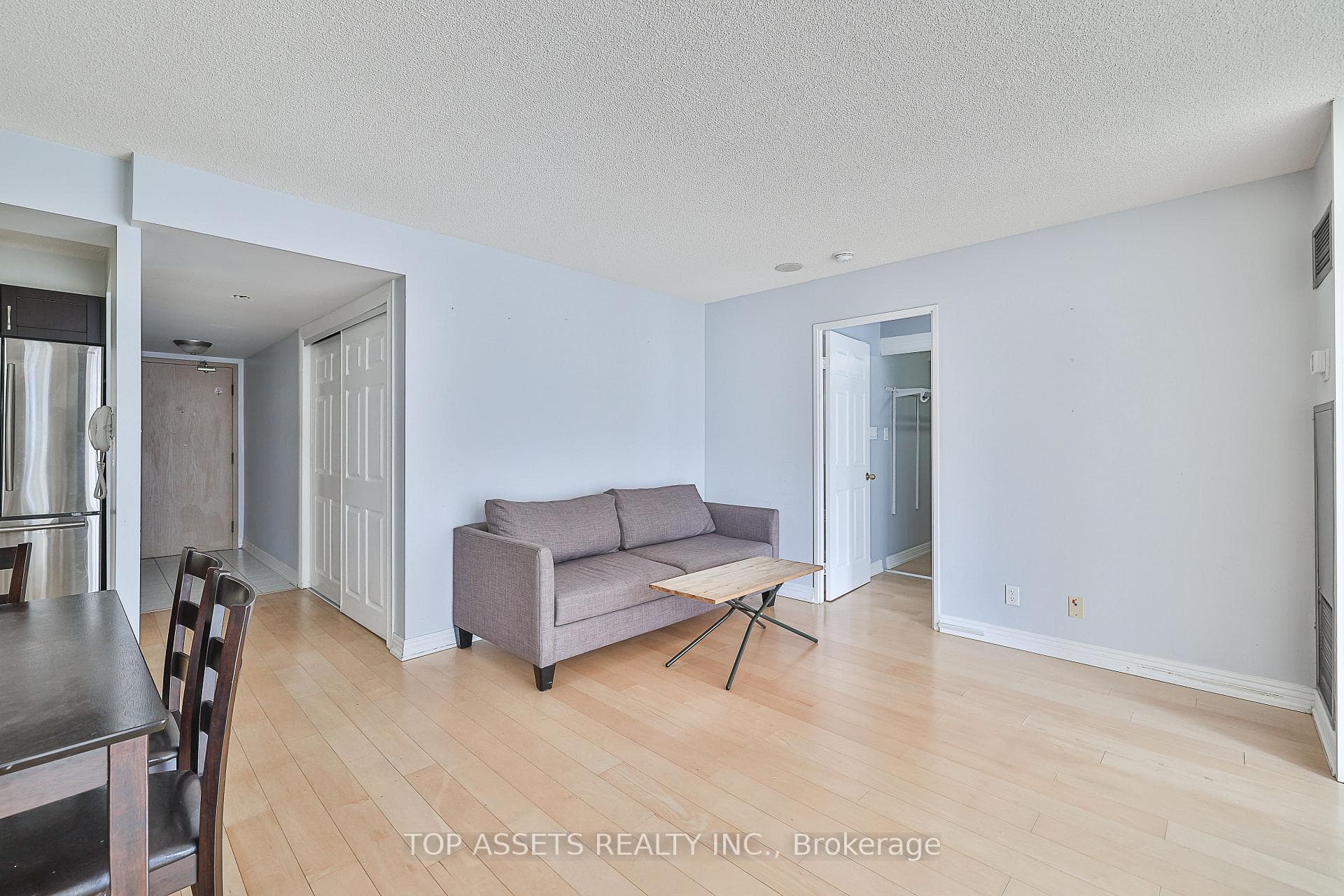 24 Wellesley Street Unit 614 photo 17