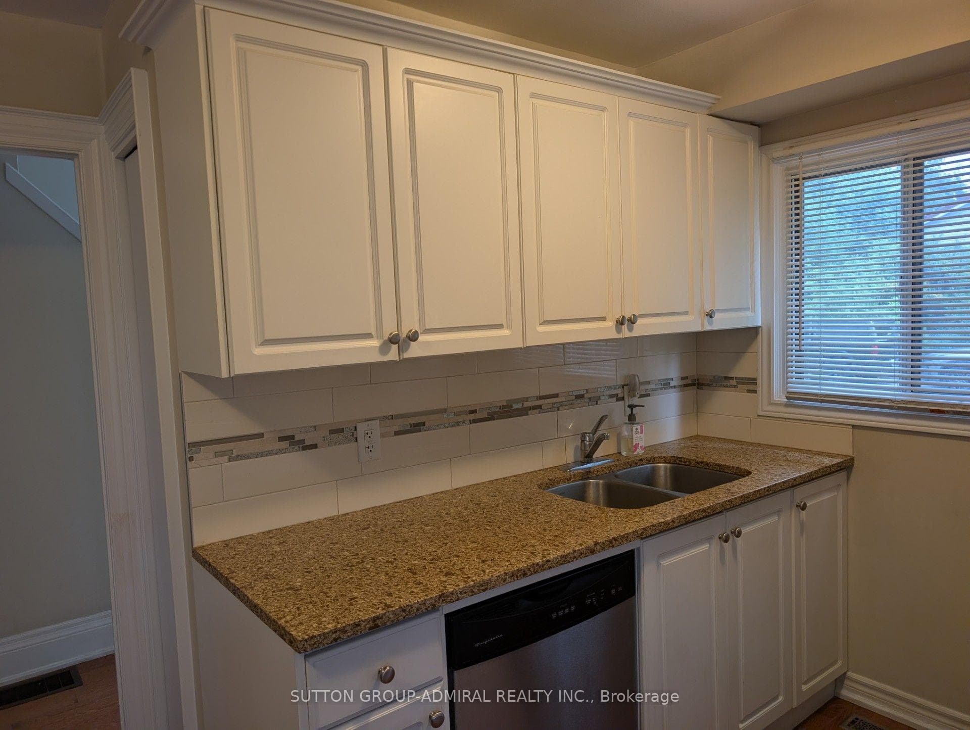 1 Damascus Drive photo 9