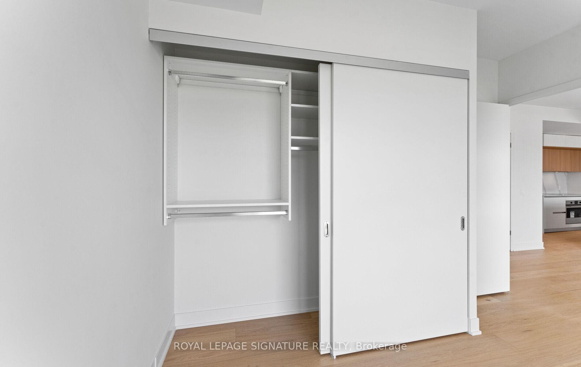 322 Dupont Street Unit 1008 photo 23