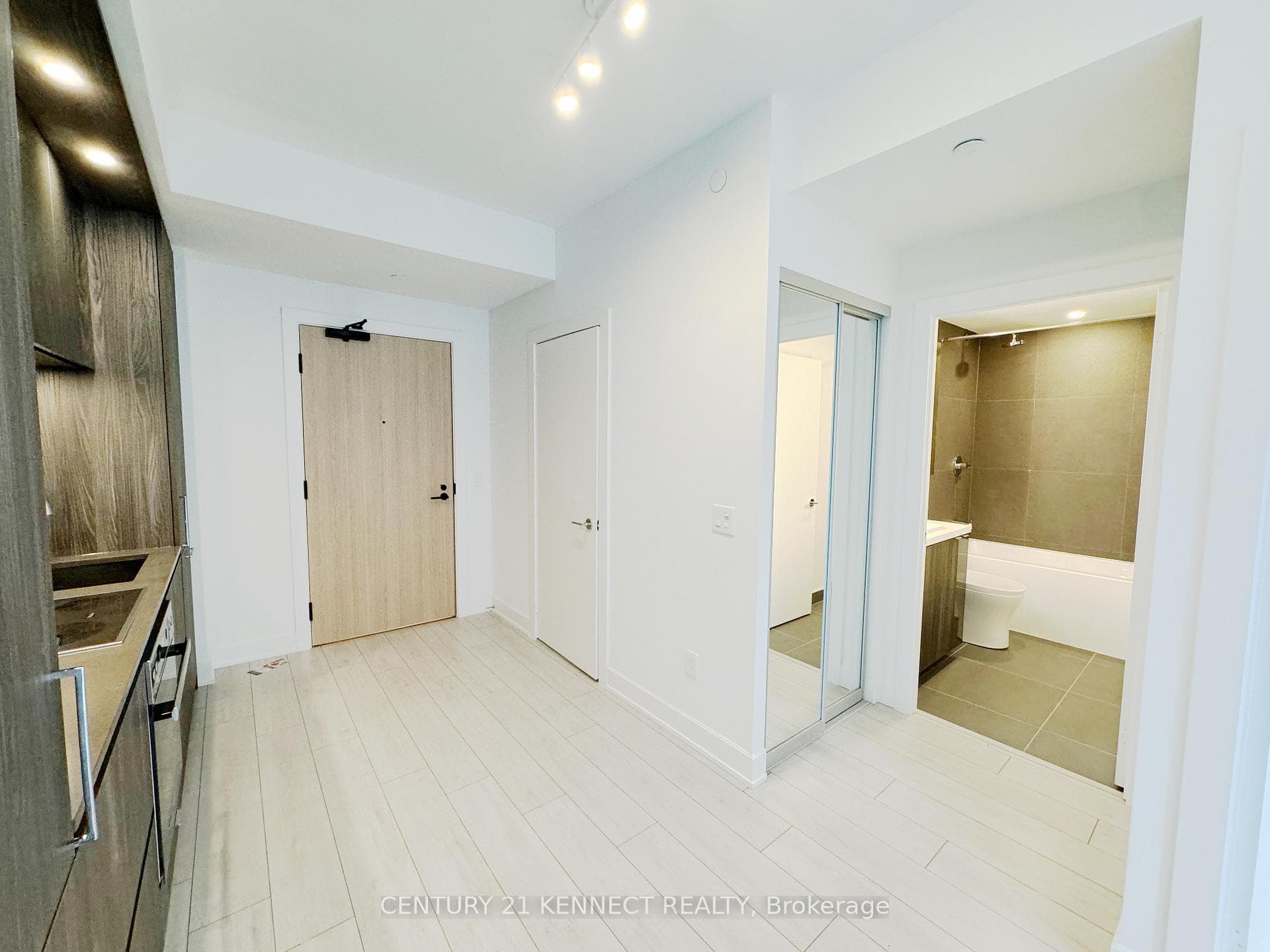 15 Mercer Street Unit 1603 photo 13