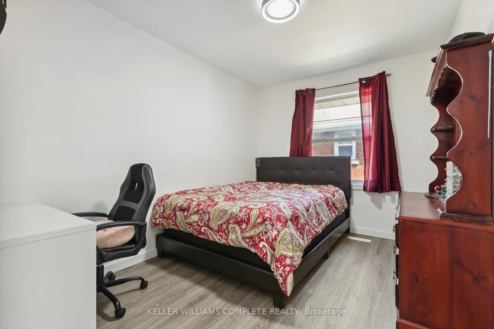 7 Sheffield Avenue photo 16