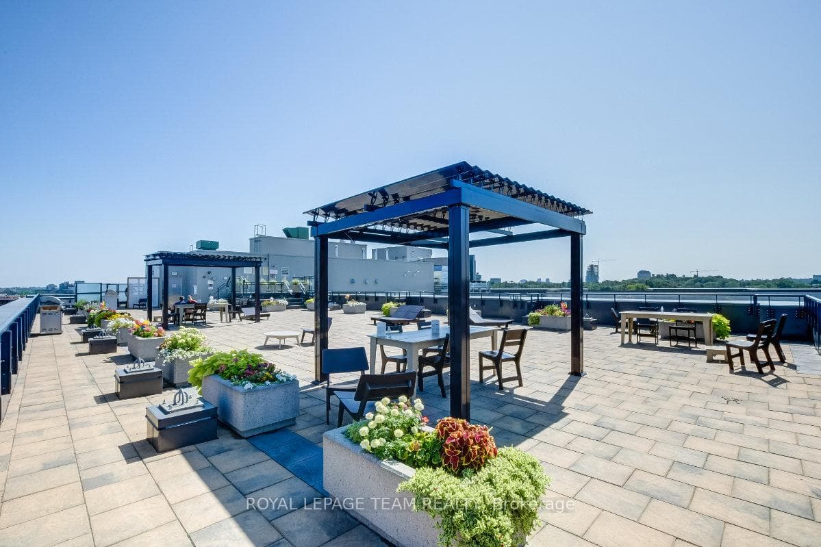 roof-top patio