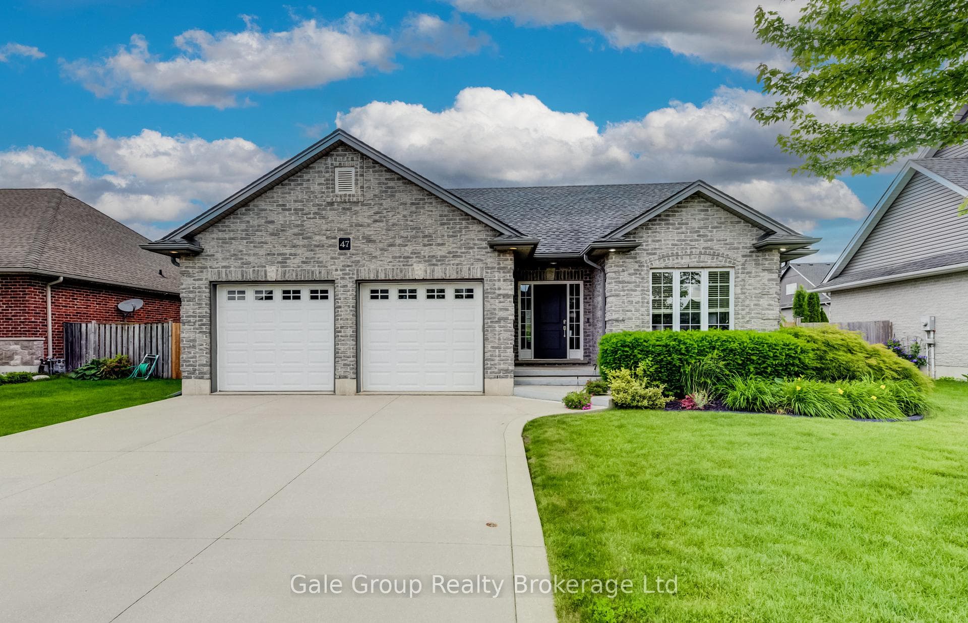 47 Graydon Drive photo 2