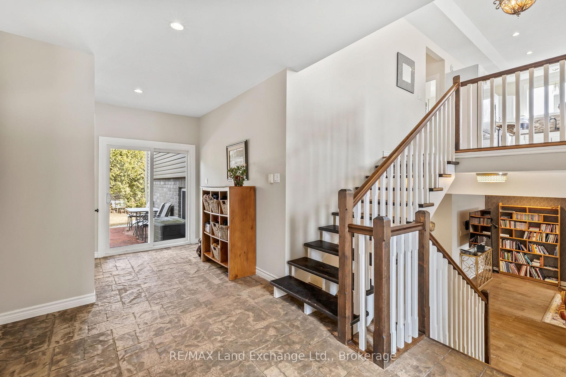 Large Foyer