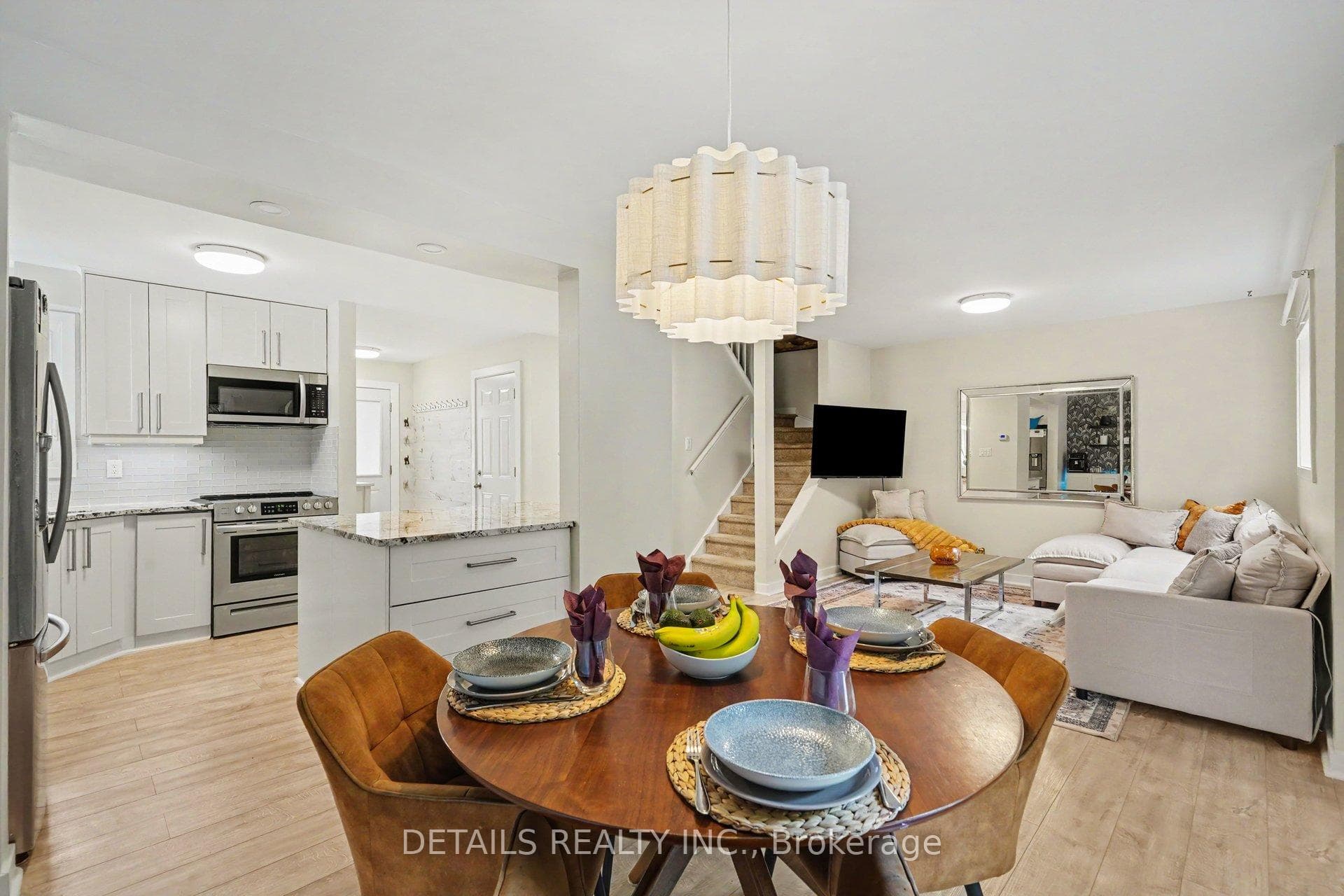 13 Willowview Way photo 6