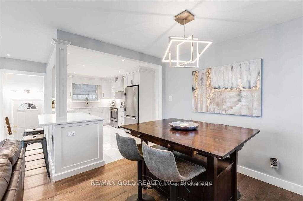 3472 Rexway Drive photo 3