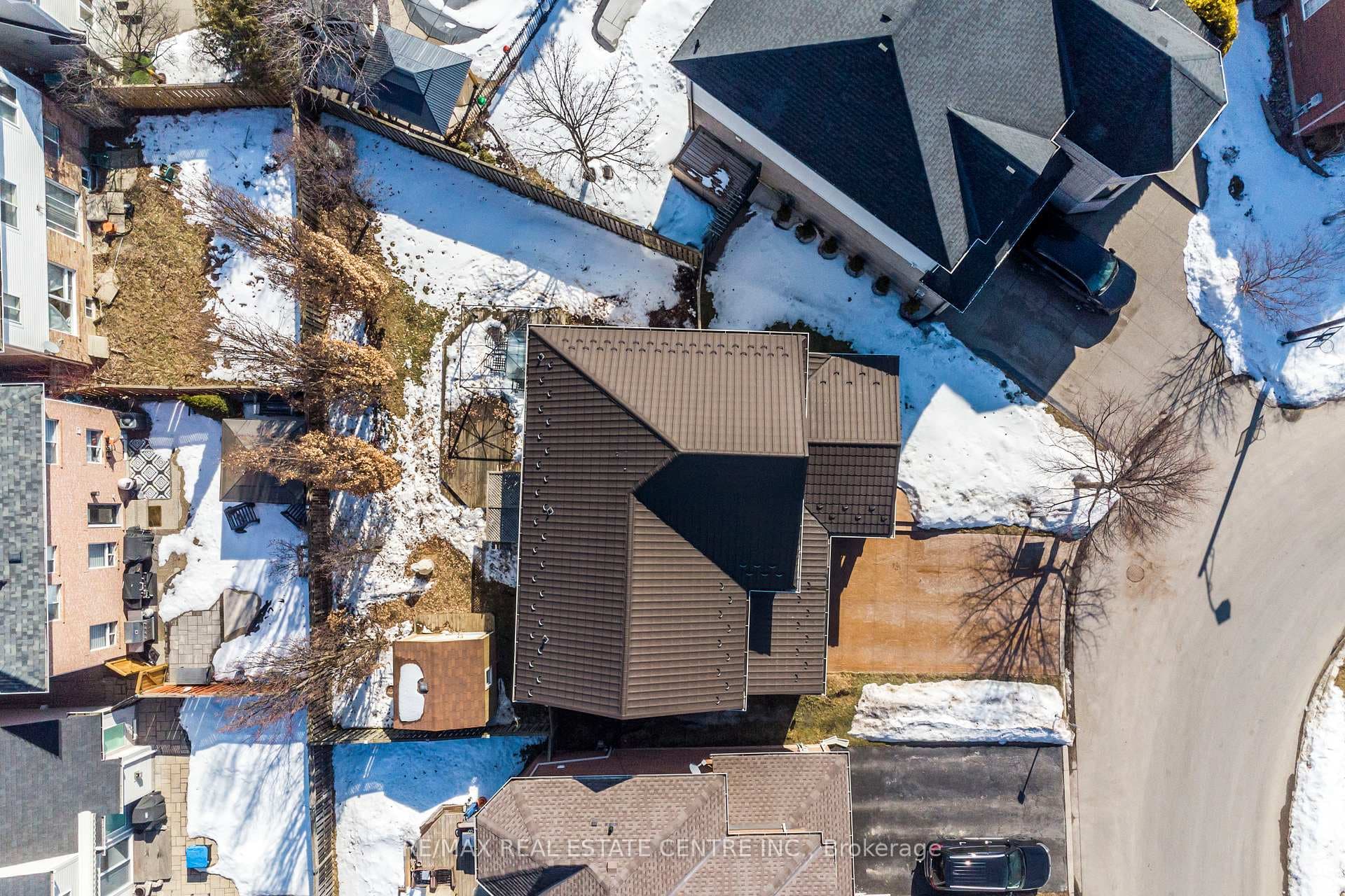 971 Lancaster Boulevard photo 38