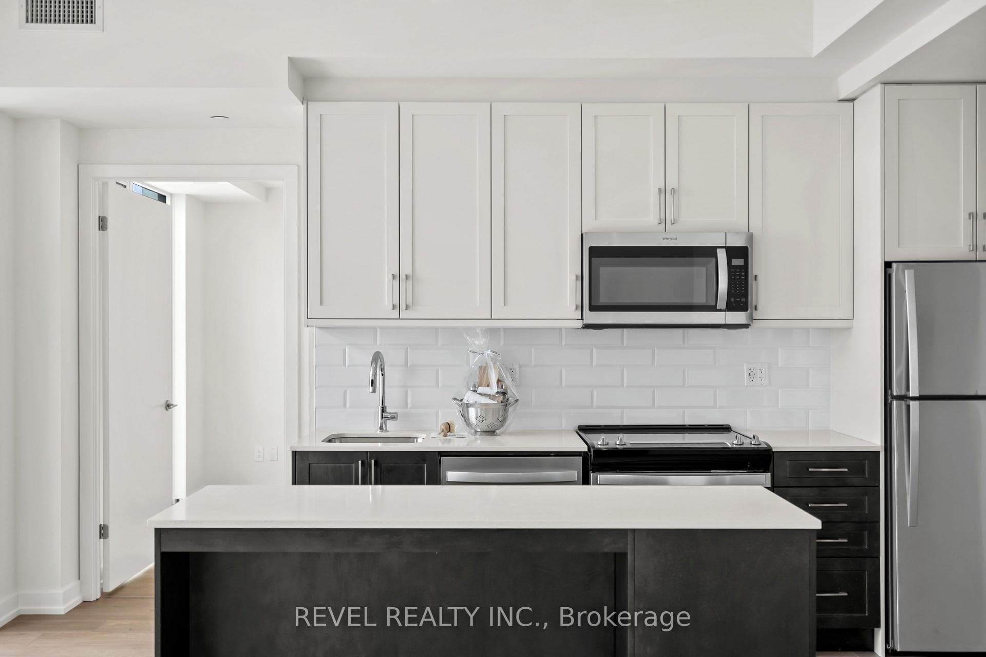 201 Brock Street Unit 608 photo 5