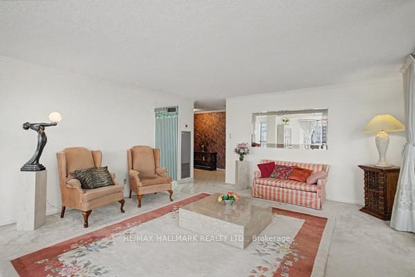 131 Torresdale Avenue Unit 1002 photo 8