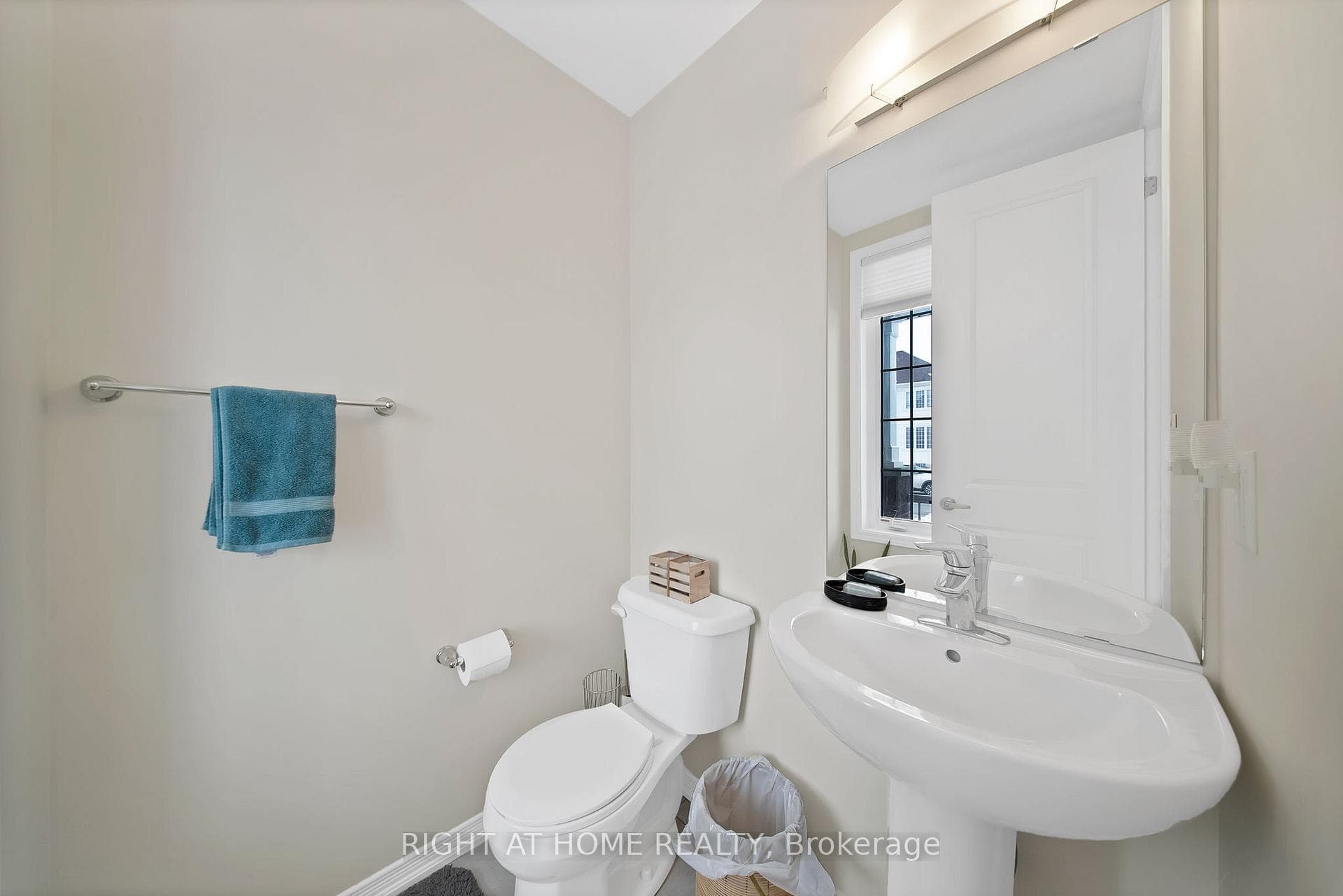 61 Alexandra Drive photo 7