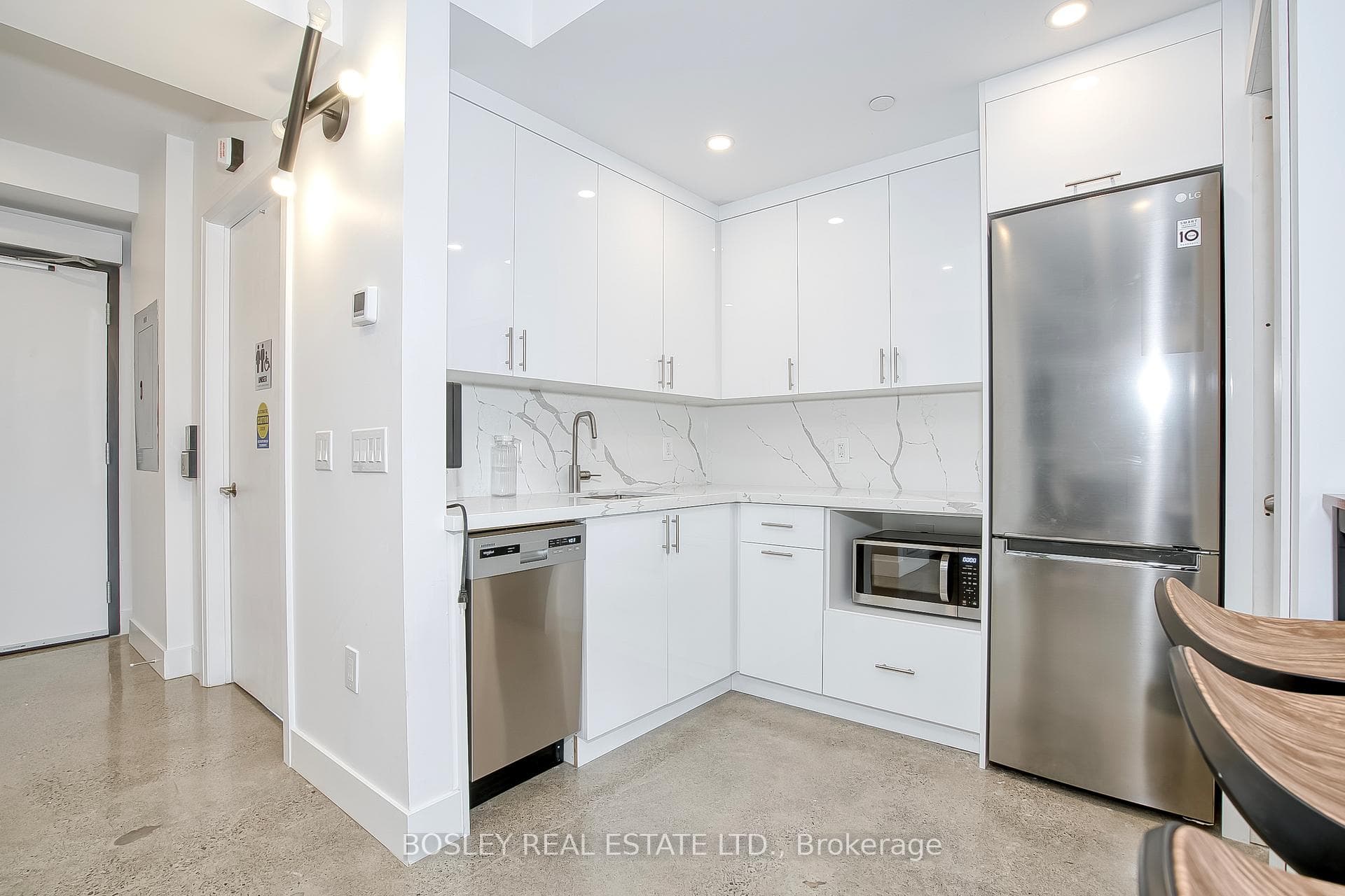 41 River Street Unit 52 photo 27