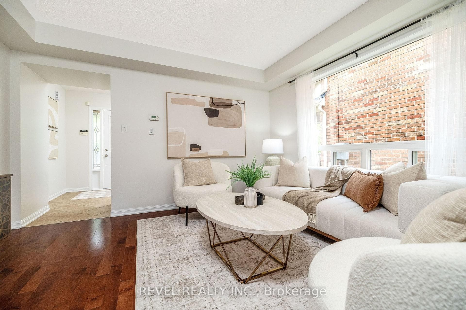 918 Hepburn Road photo 6