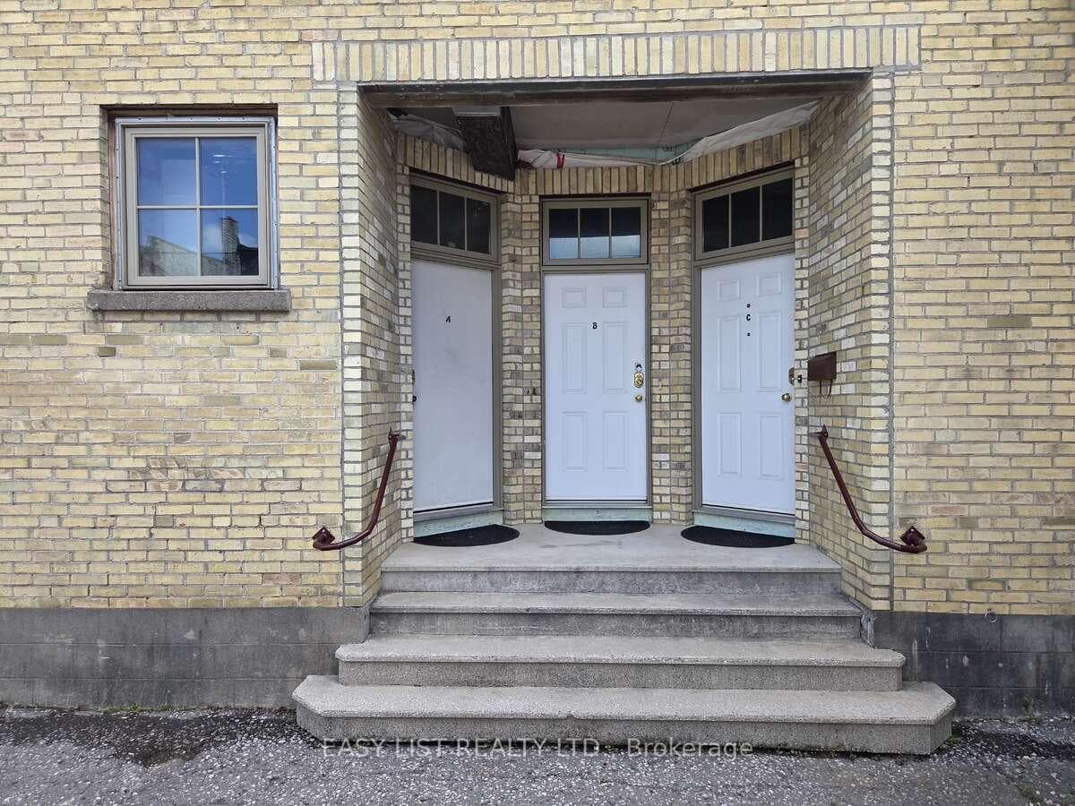 15 John Street photo 14