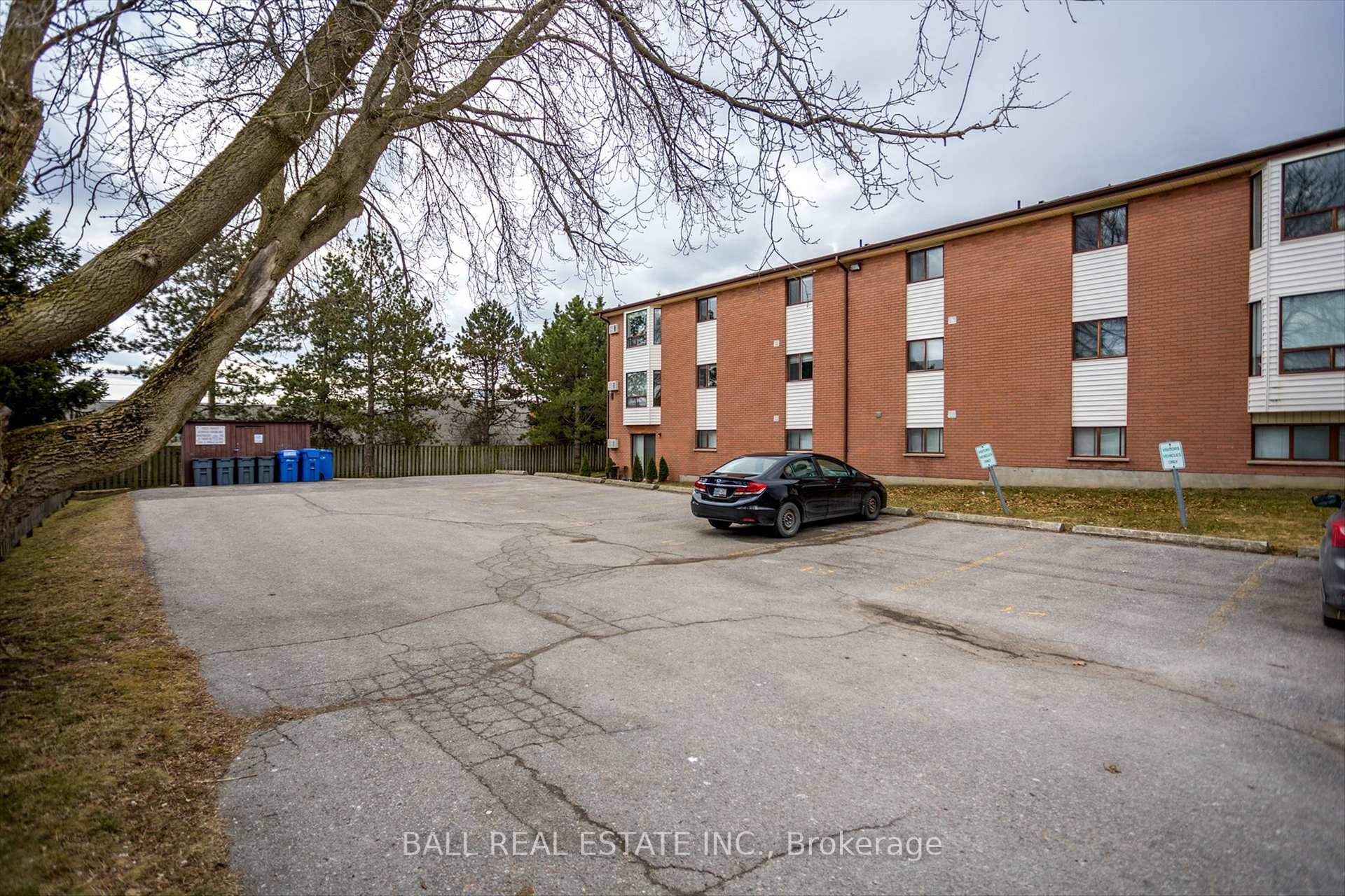 1429 Clearview Drive Unit 304 photo 27