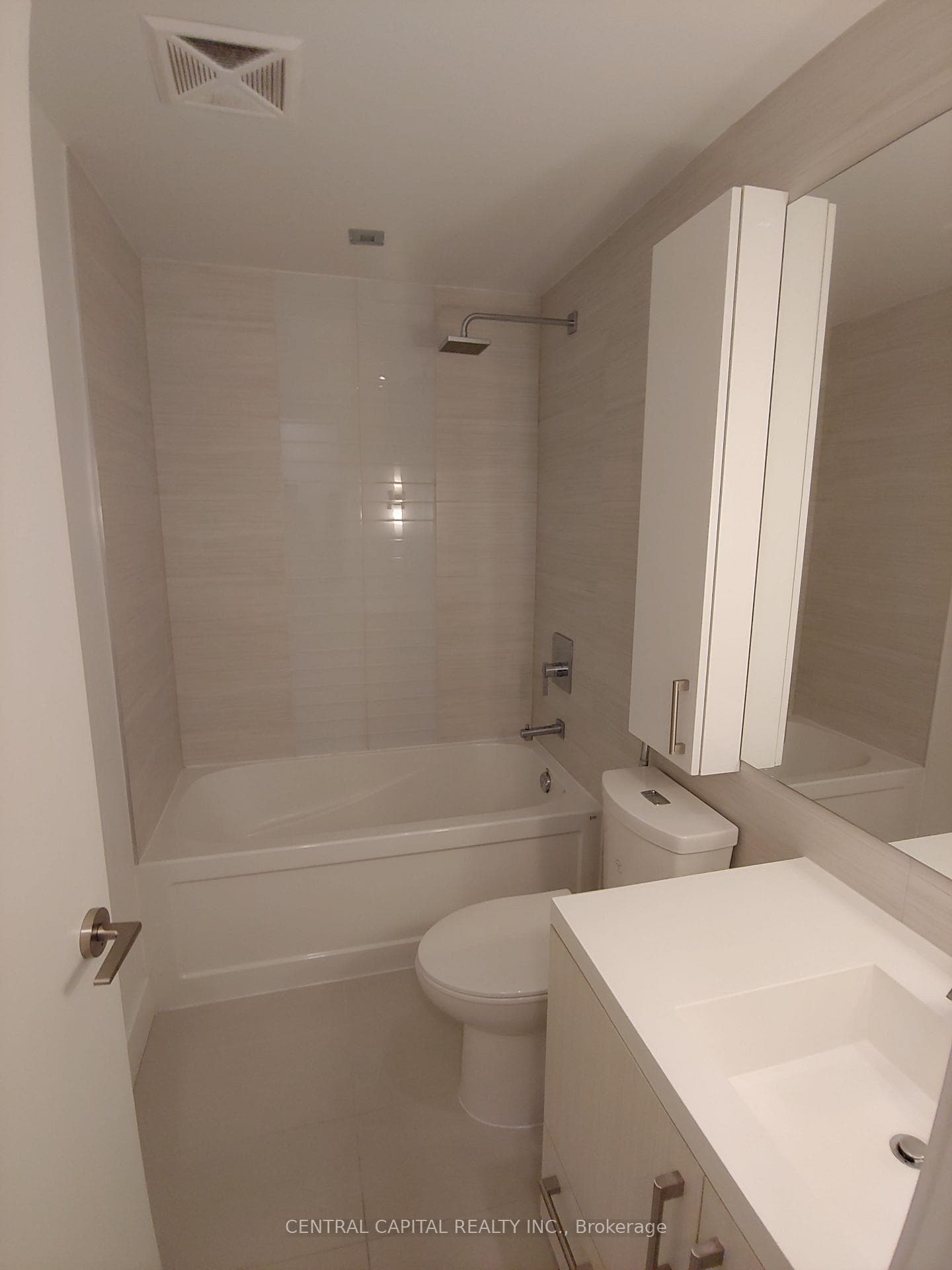 39 Sherbourne Street Unit 308 photo 7