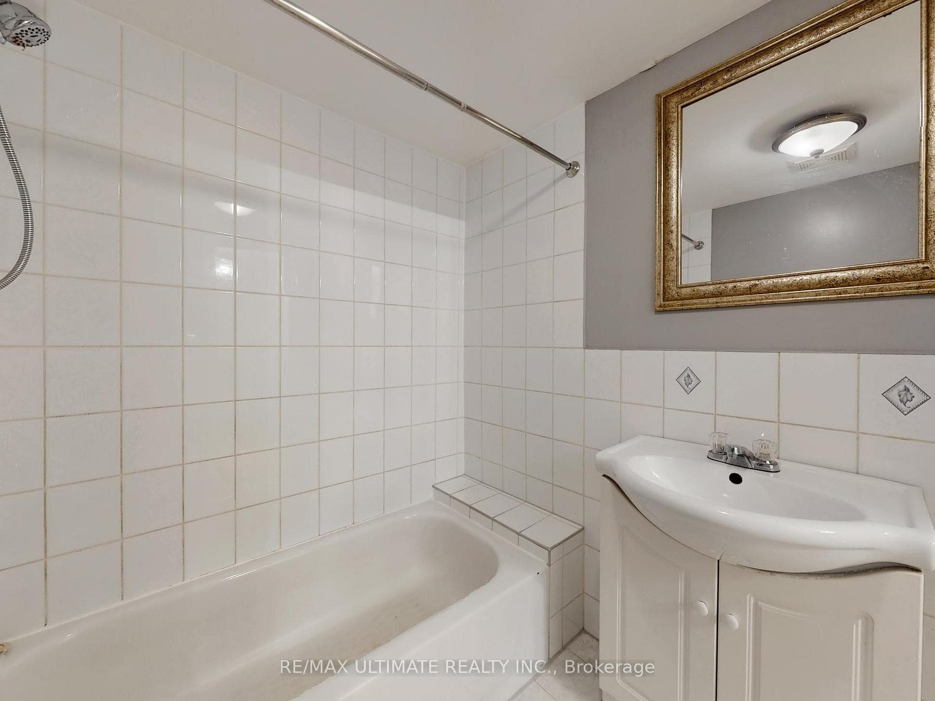 186 Silverthorn Avenue photo 15