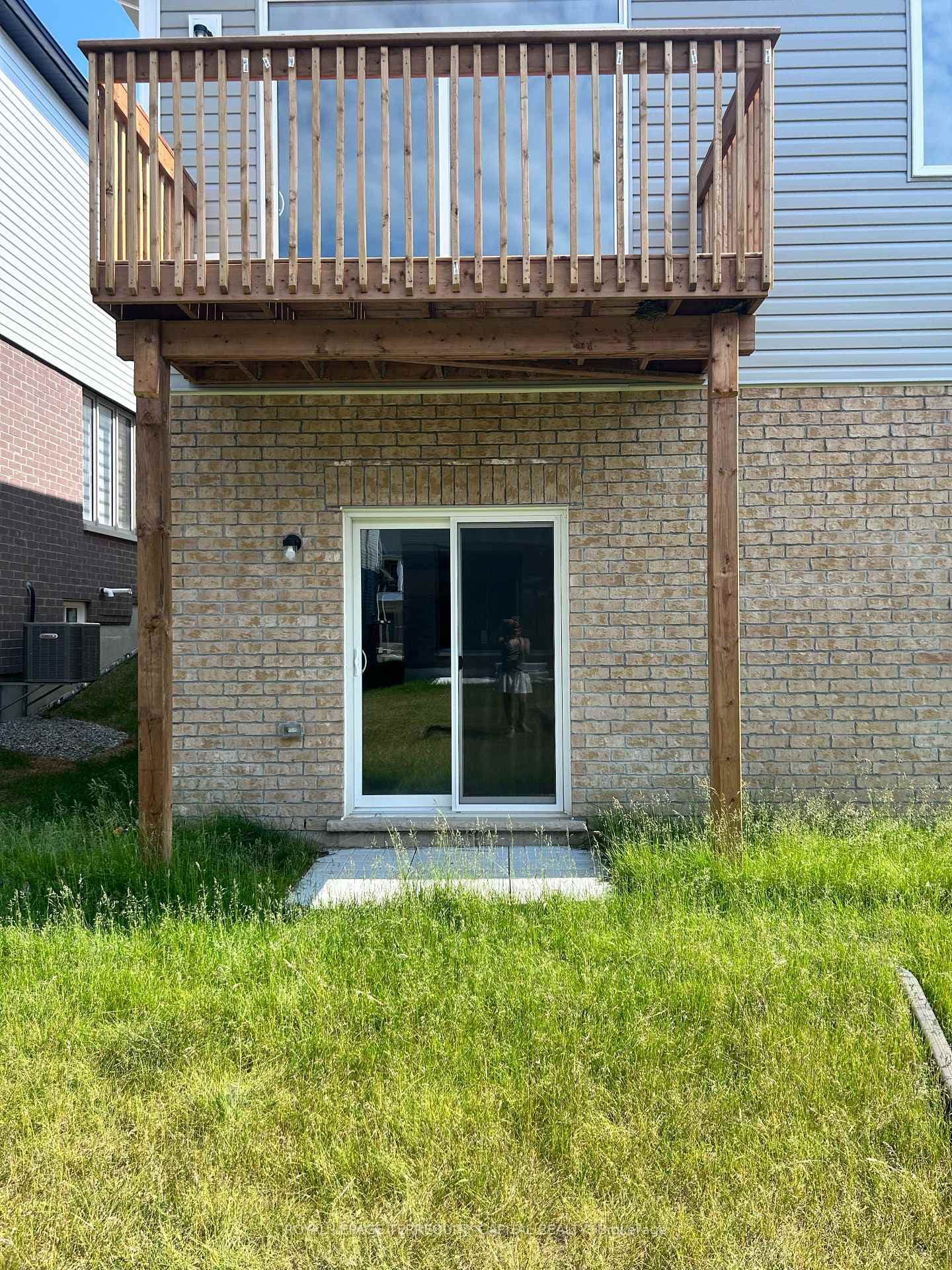 26 Valleybrook Road Unit Upper photo 13