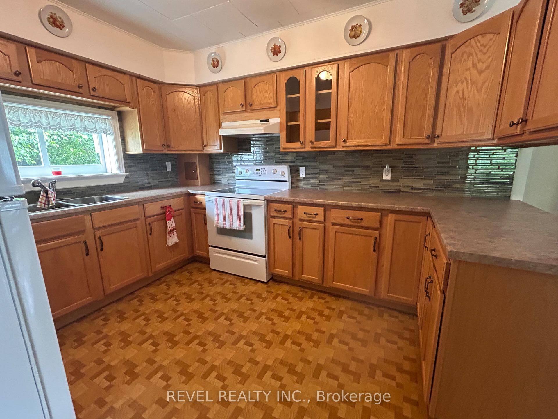 102 Twelfth Avenue photo 12