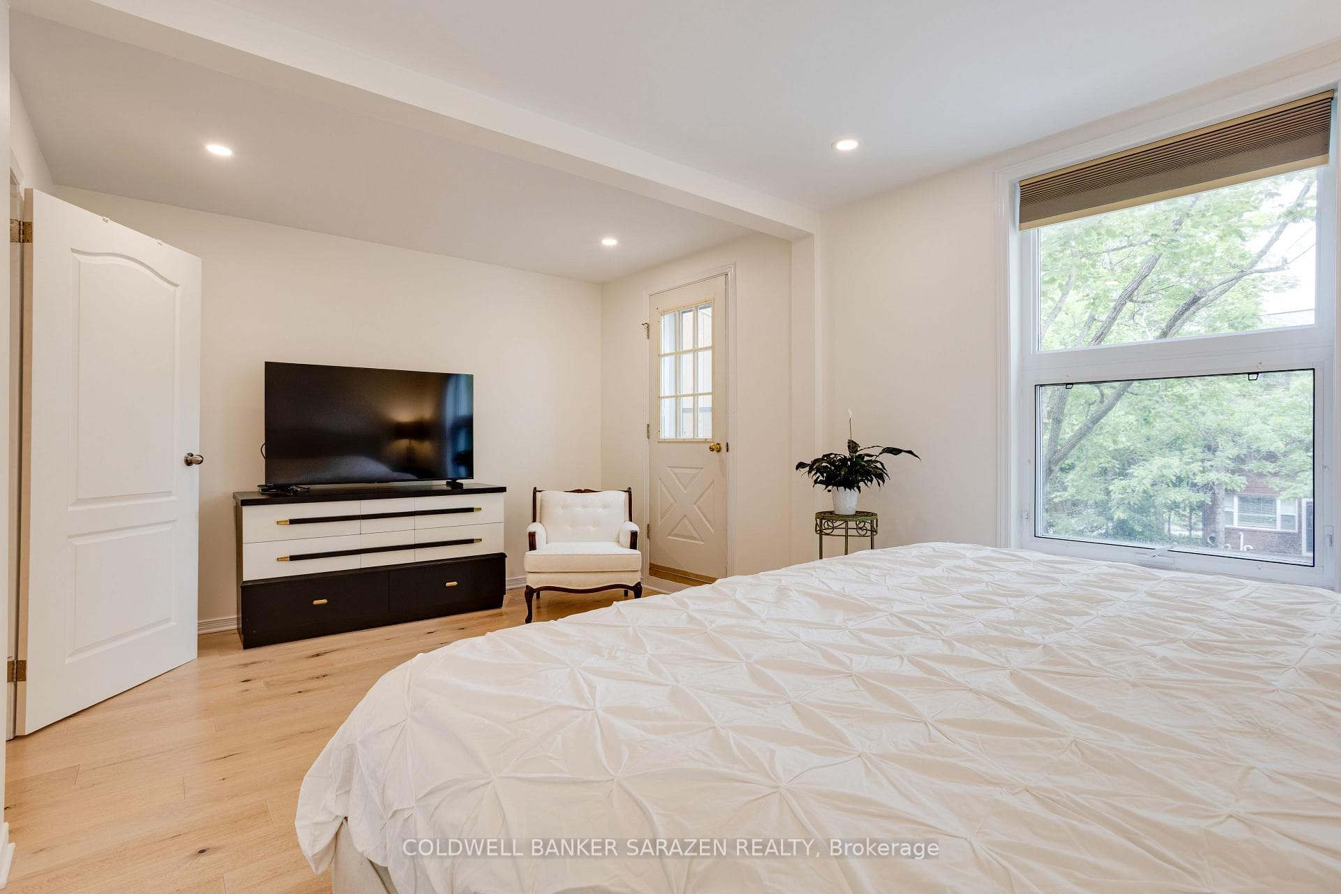 158 Primrose Avenue photo 19