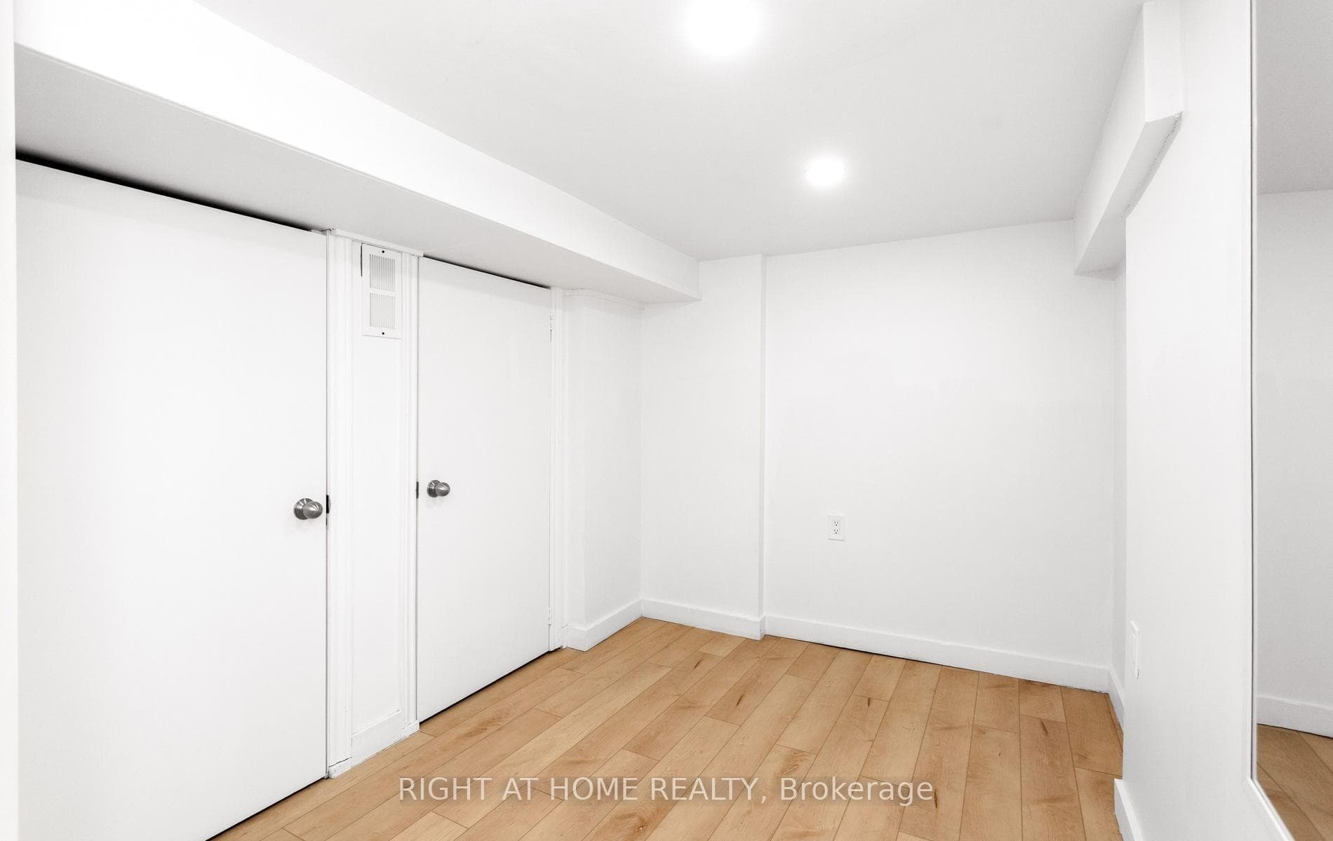 193 Madison Avenue photo 29