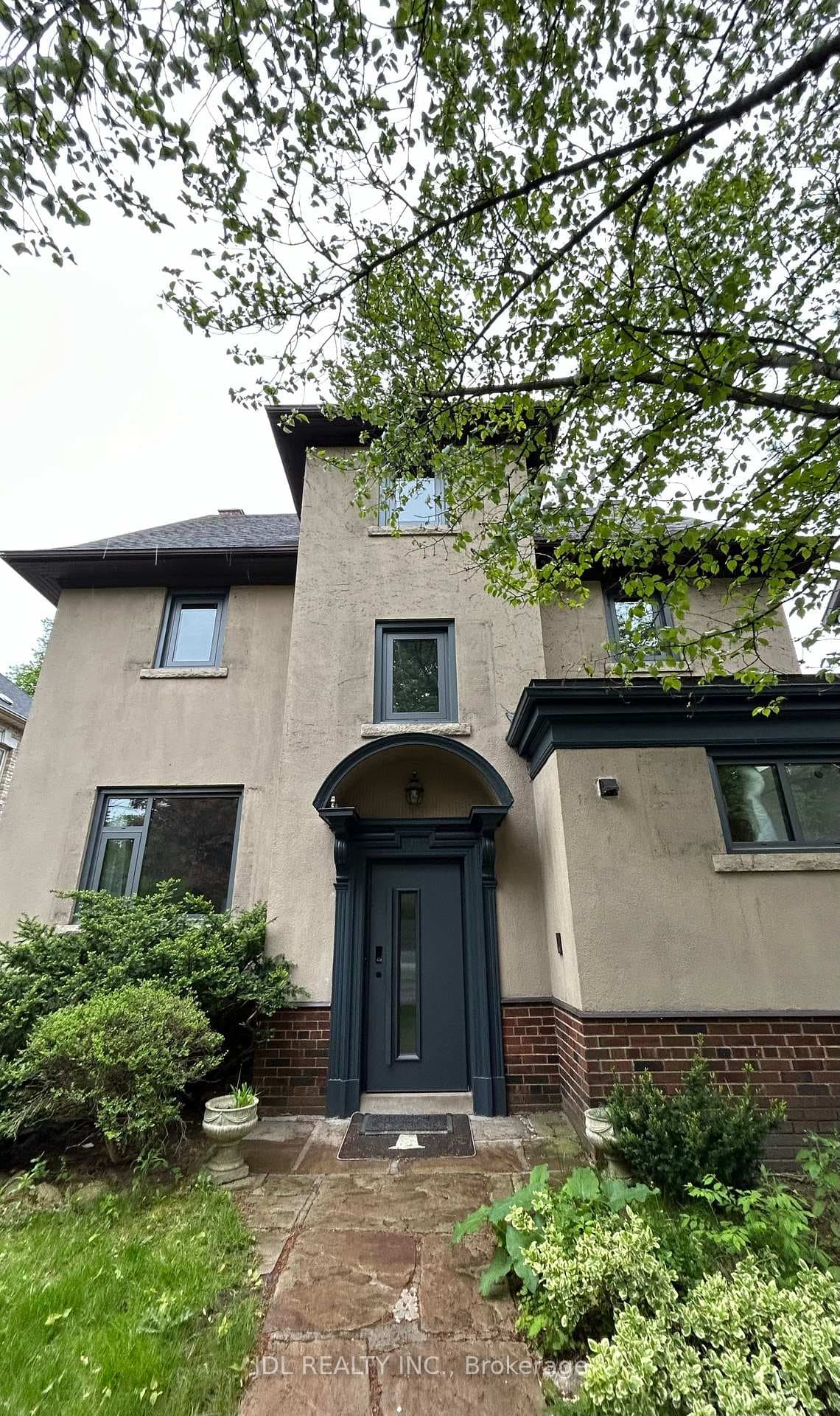 19 Glengrove Ave Avenue Unit Bsmt photo 1