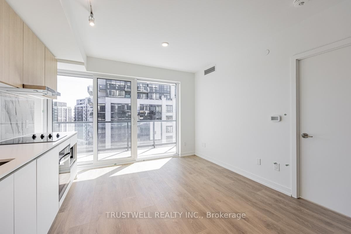 1100 Sheppard Avenue Unit 1210 photo 5