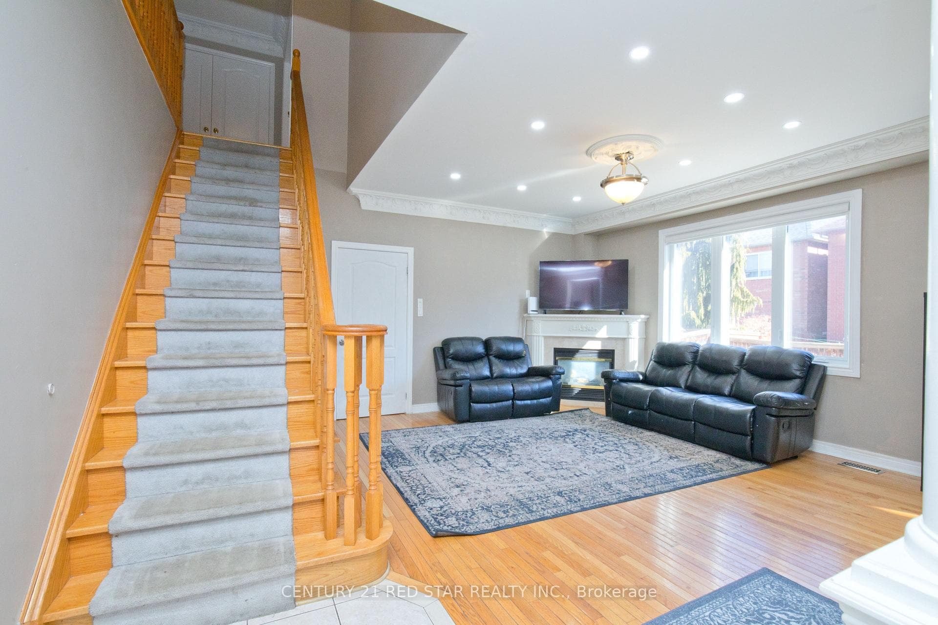 3 Okanagan Drive photo 21
