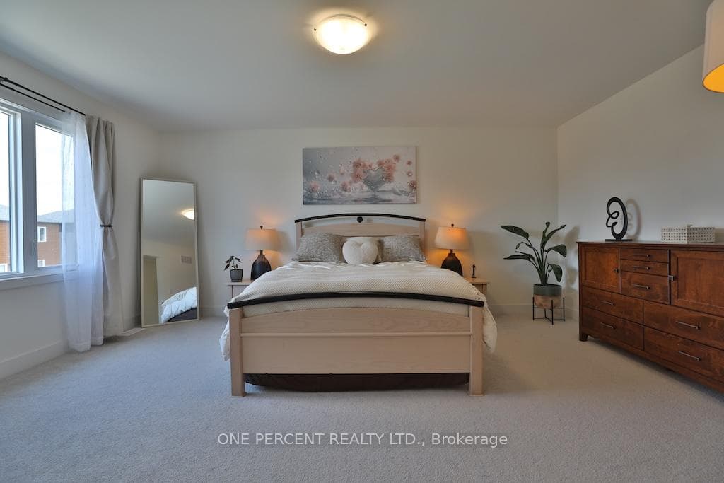 72 Dusenbury Drive photo 28