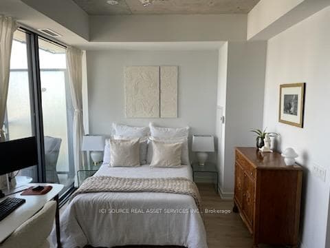 161 Roehampton Avenue Unit 2004 photo 4