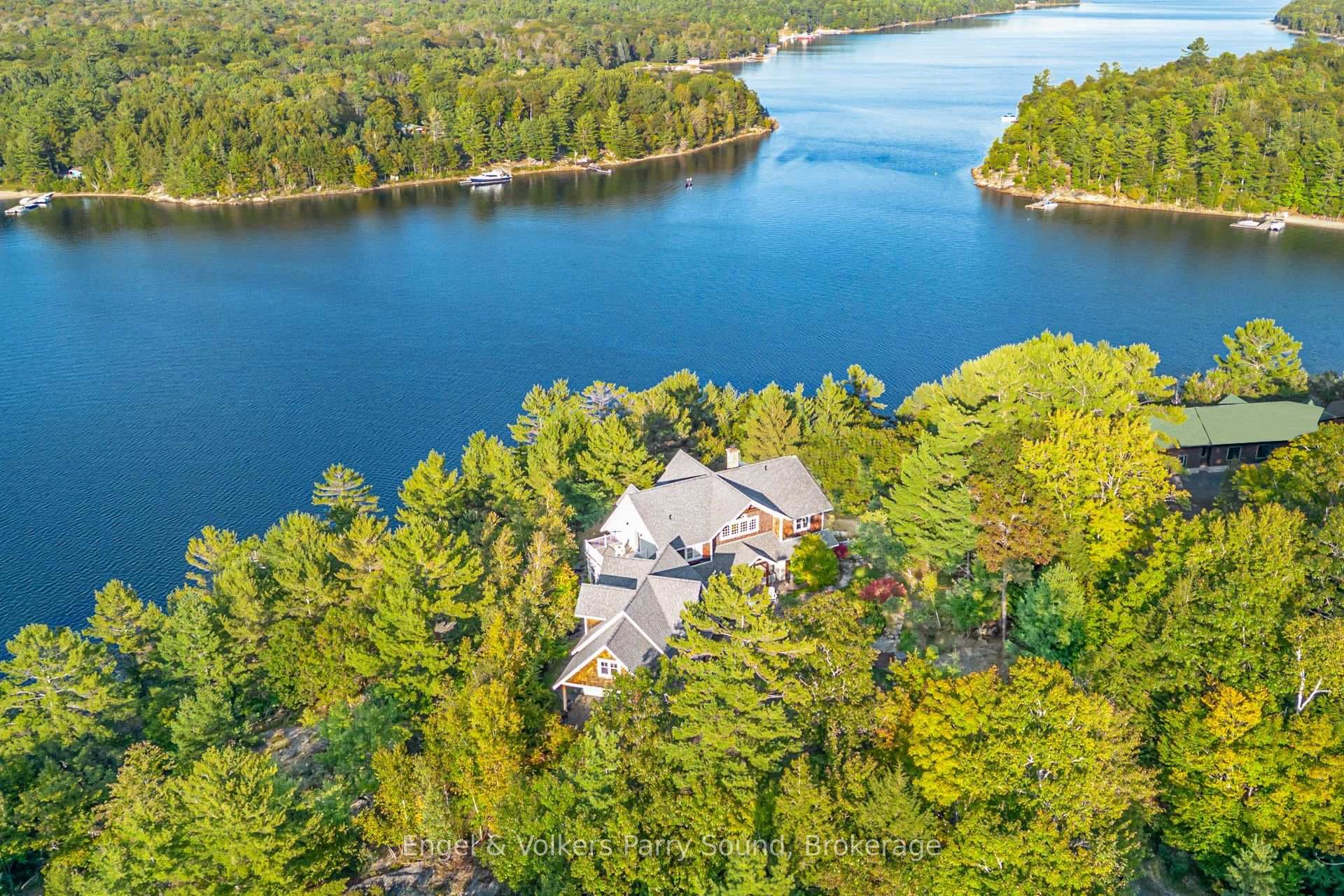 22 Beacon Point Drive photo 1