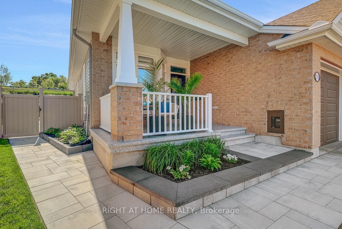 780 Keinouche Place photo 4