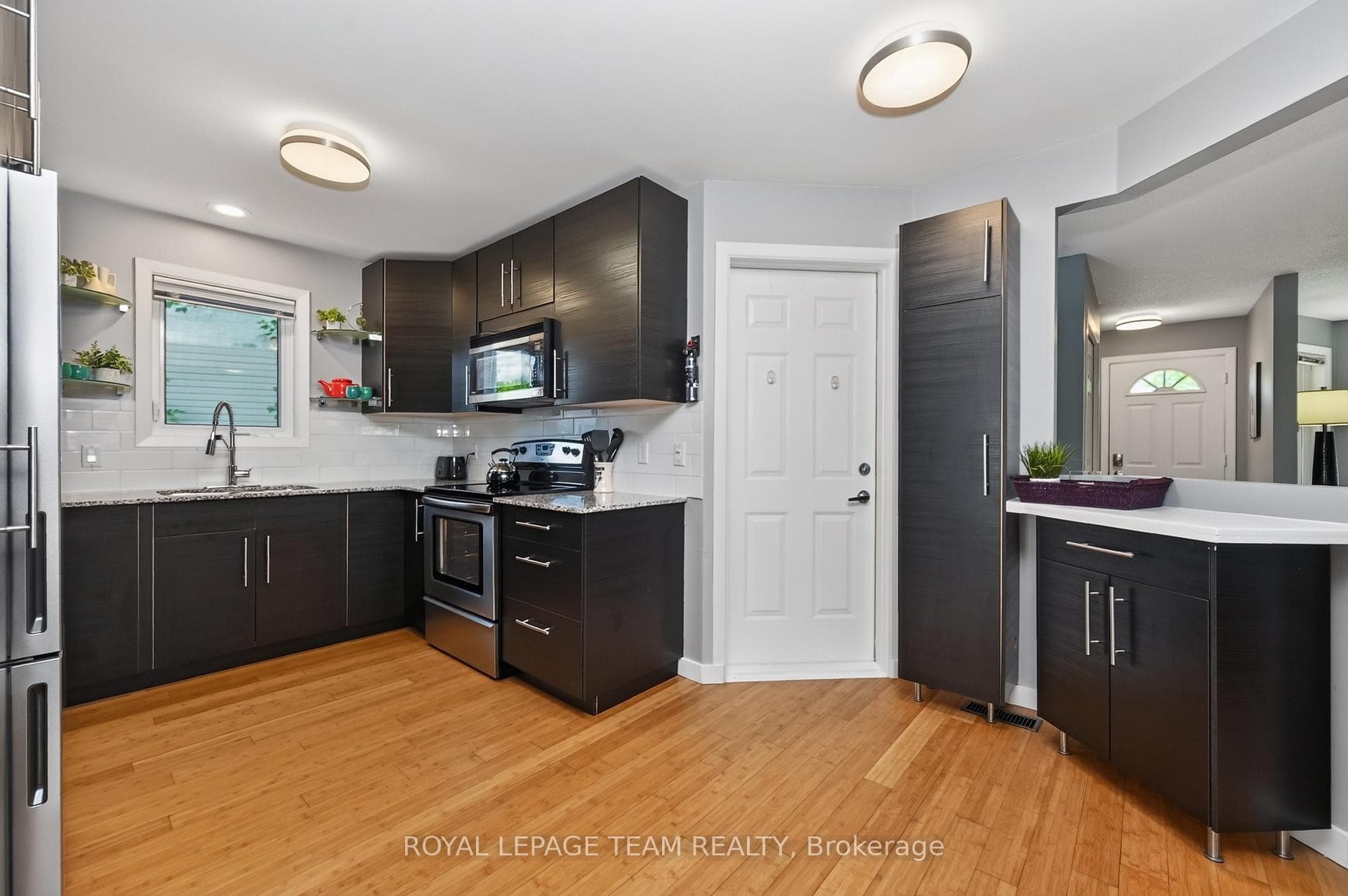 13 Candow Crescent photo 12