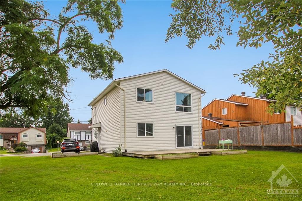 395 BRIDGE Street photo 4