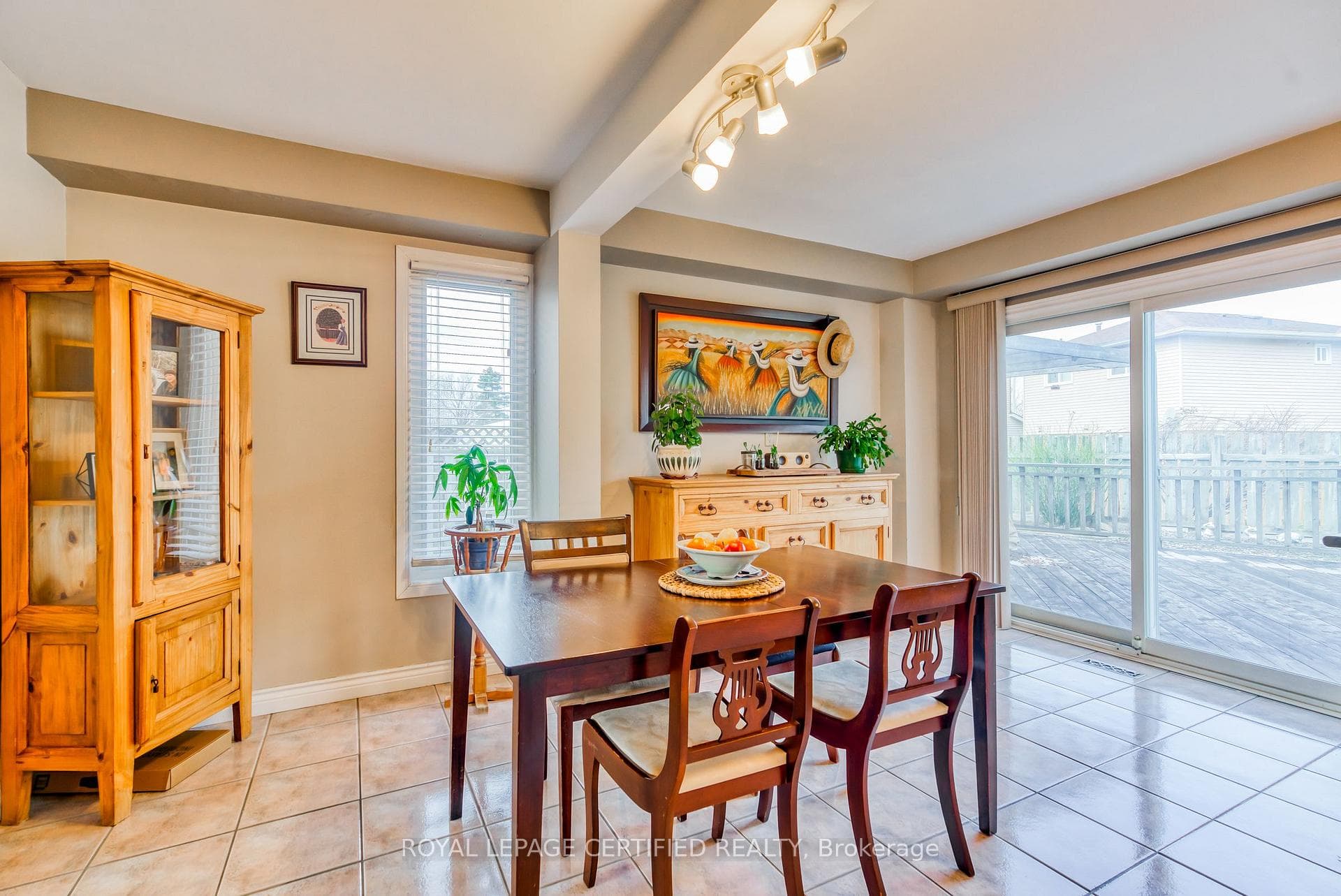 34 Helios Place photo 12