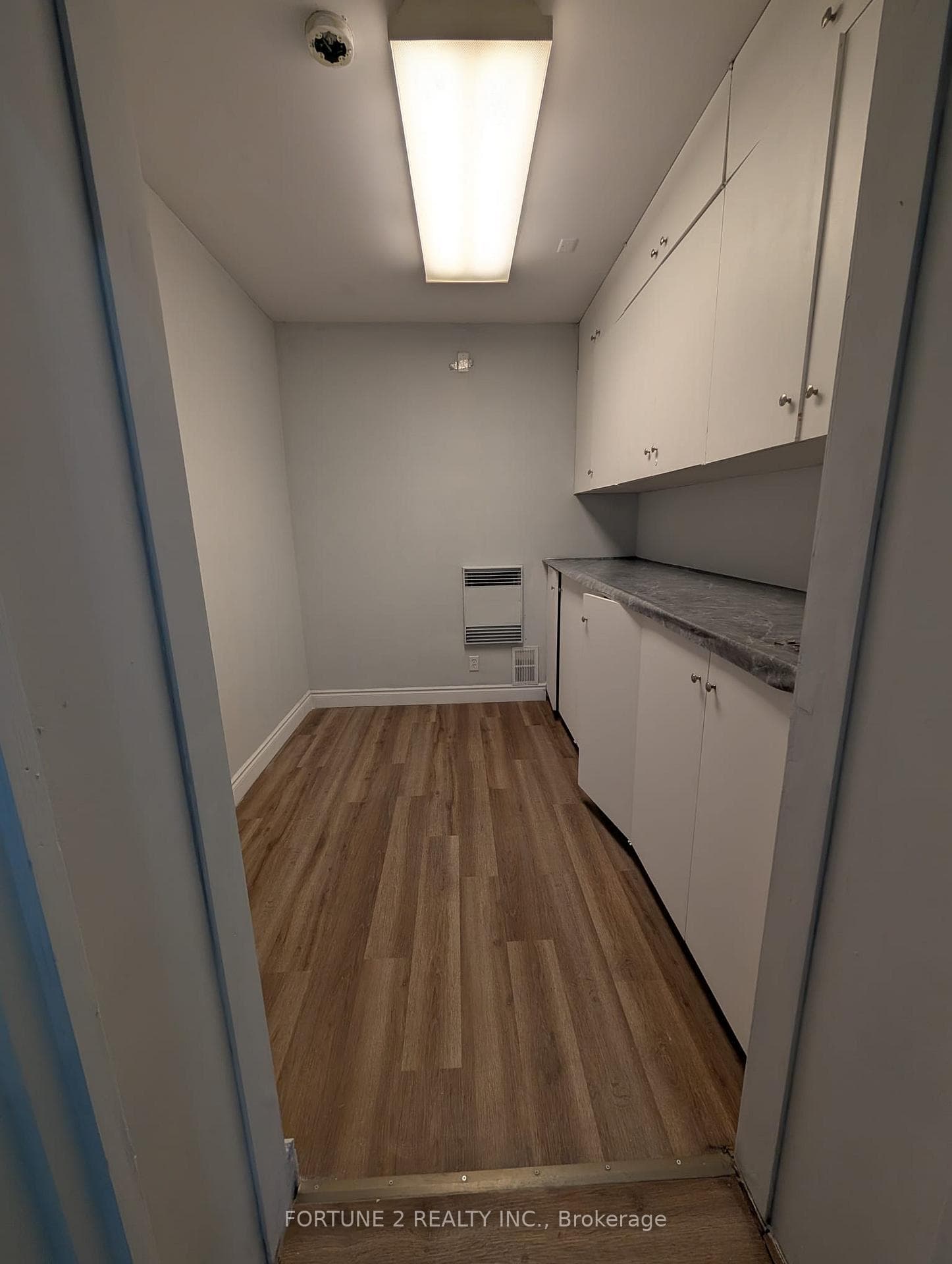 22886 HAGERTY Road photo 9