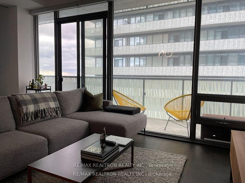 50 Charles Street Unit 4904 photo 7