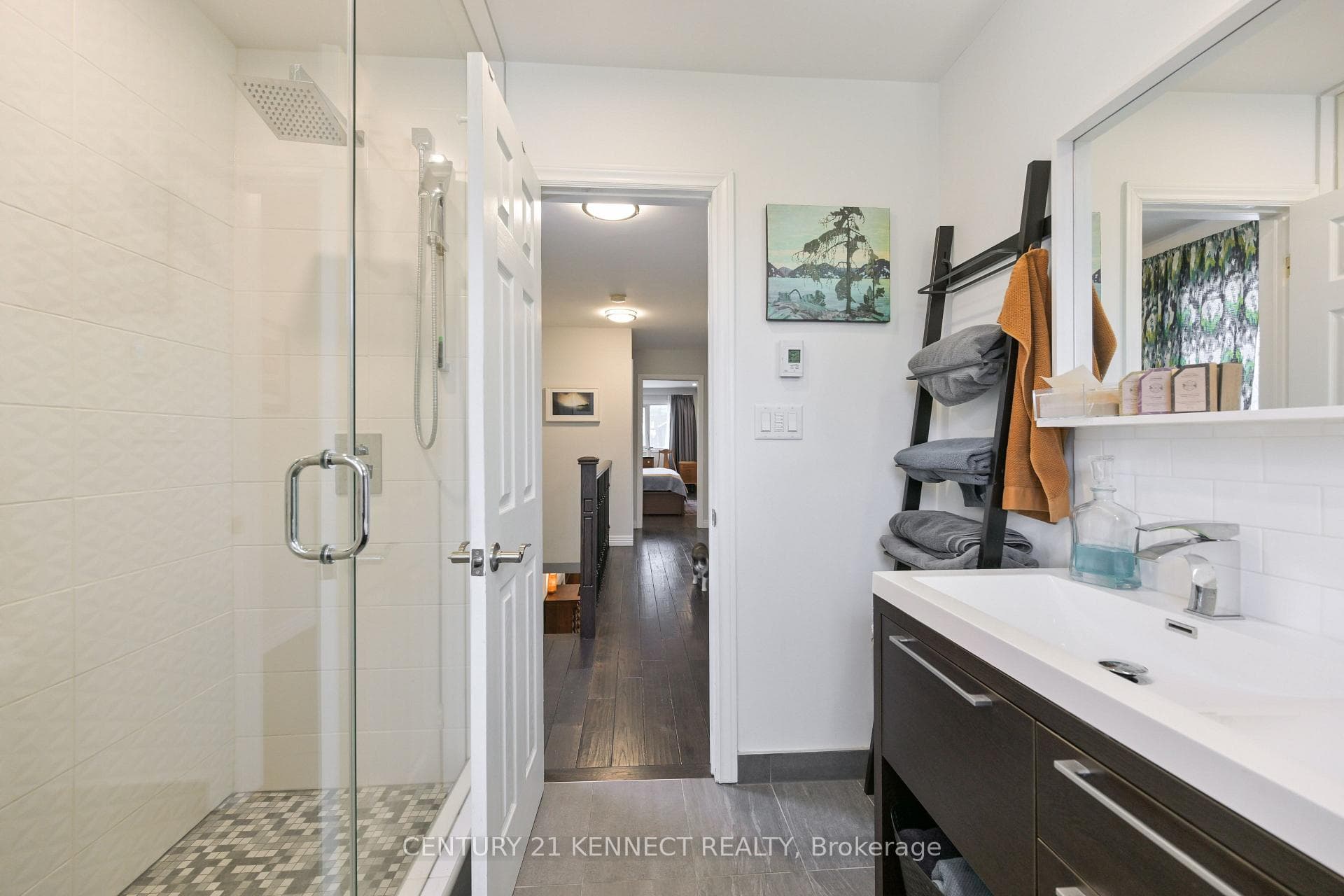 115 Rosemount Avenue photo 35