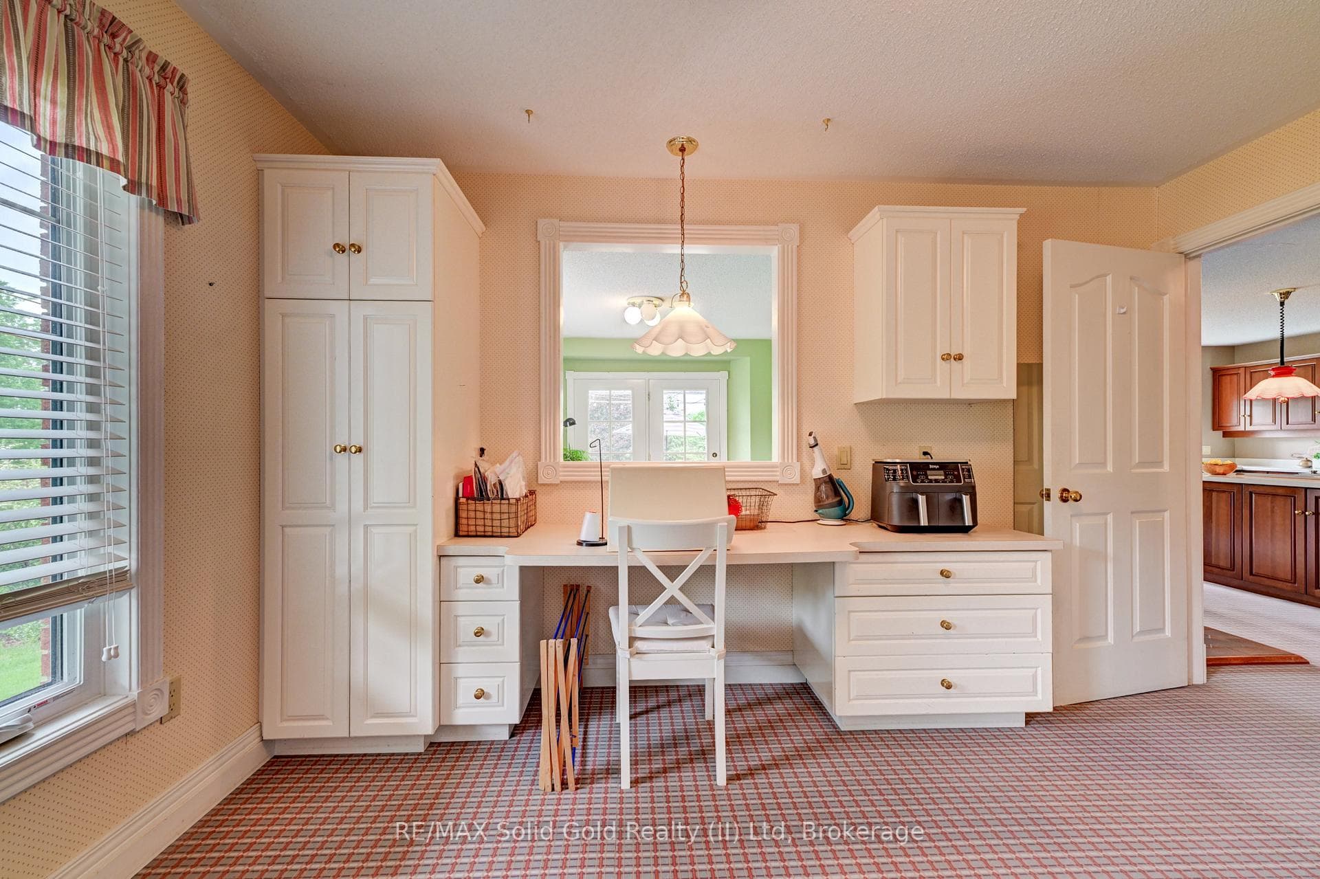 11 Lorraine Drive photo 23