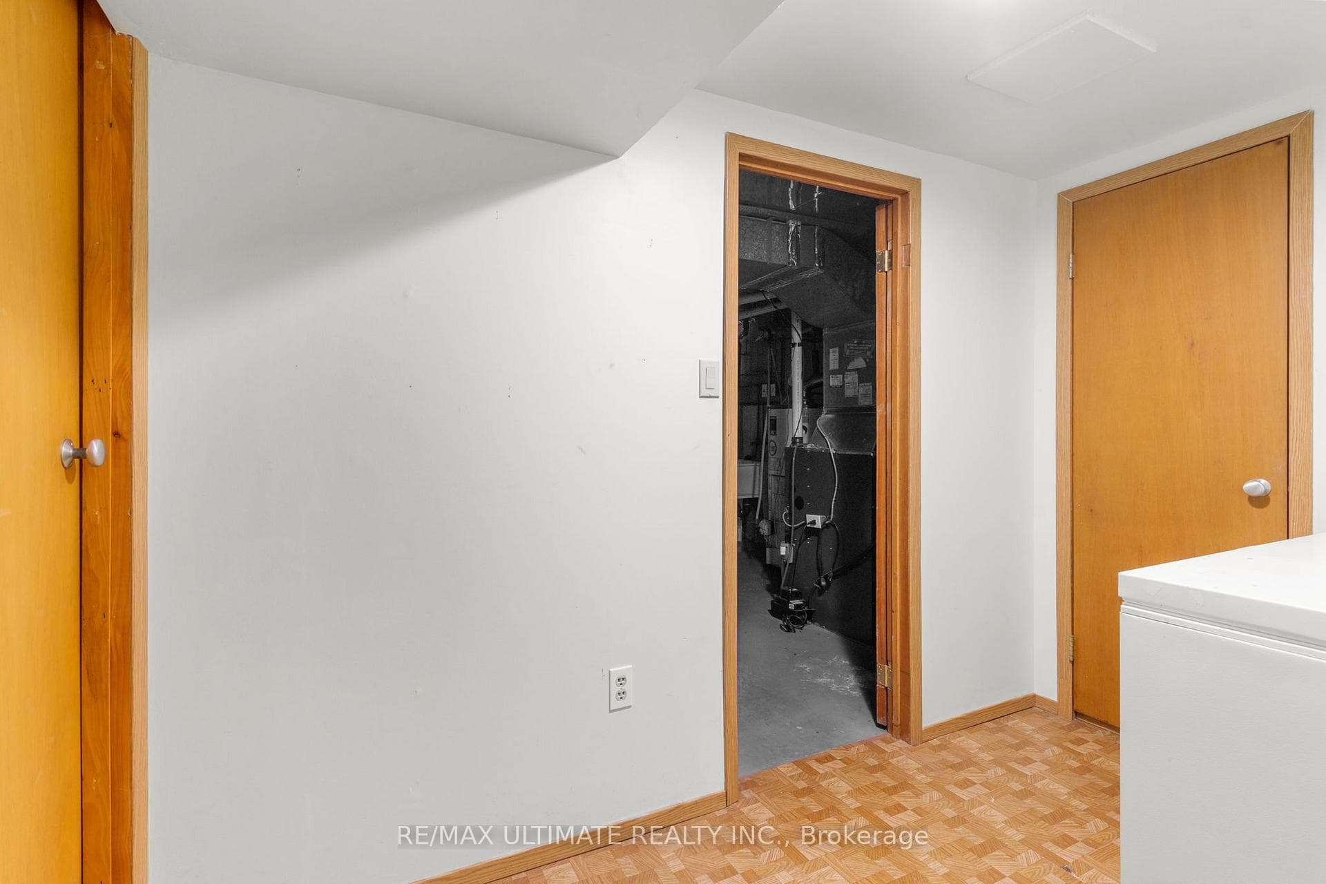 65 Georgina Drive photo 35