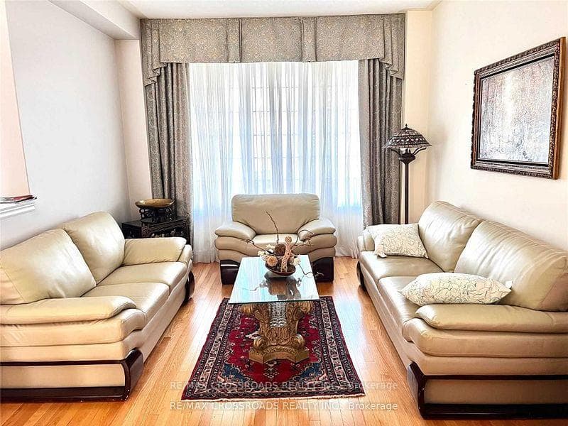 31 Pisanelli Avenue photo 4