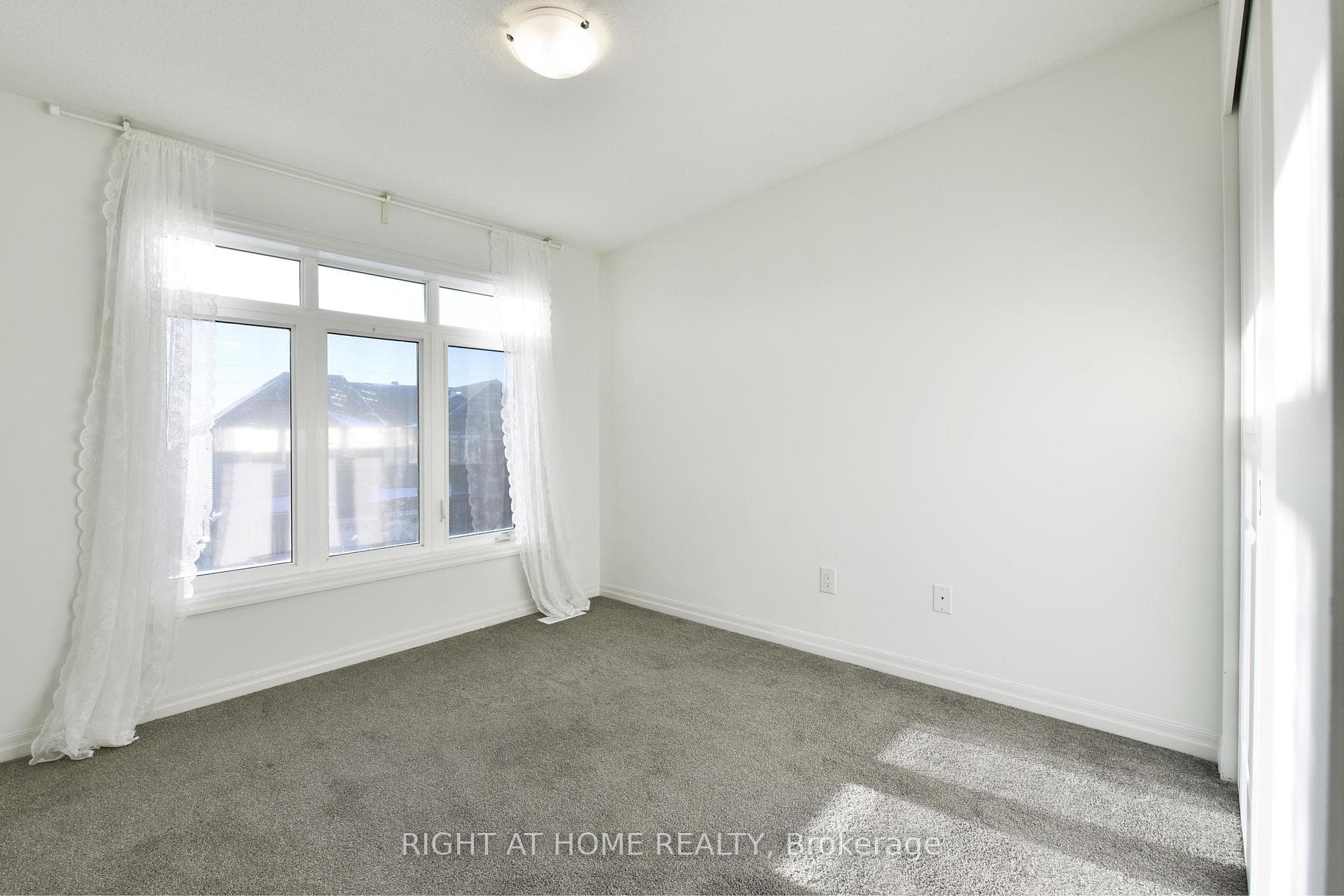 536 Rioja Street photo 19