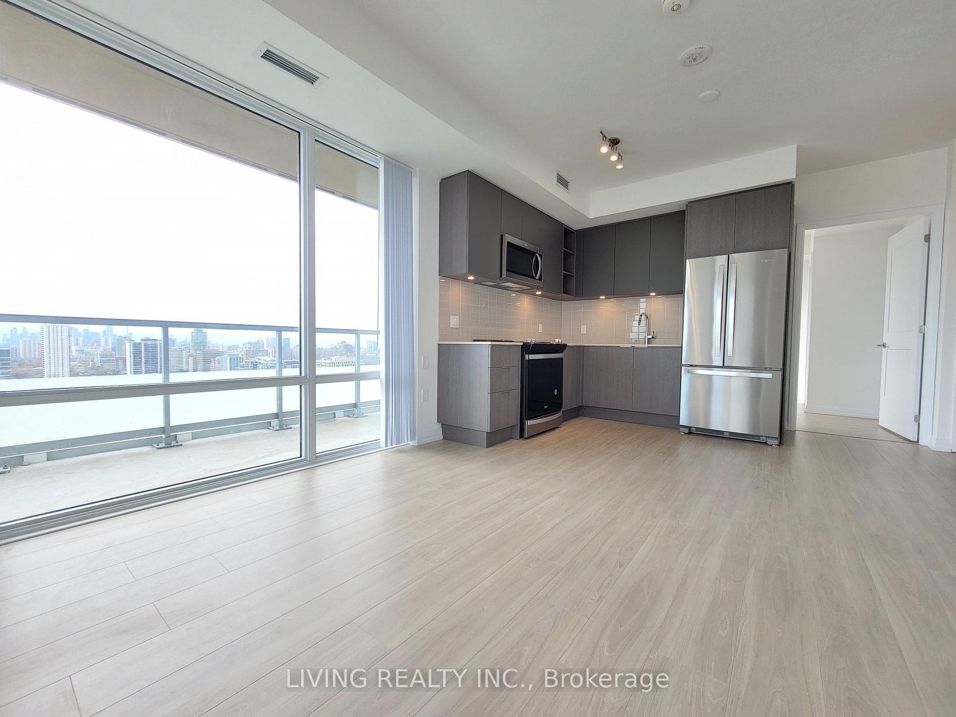 25 Holly Street Unit 2207 photo 4
