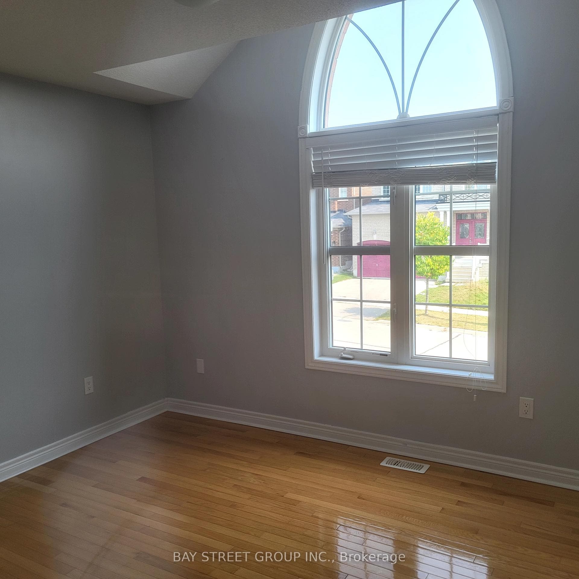 43 Herefordshire Crescent Unit 1 photo 24