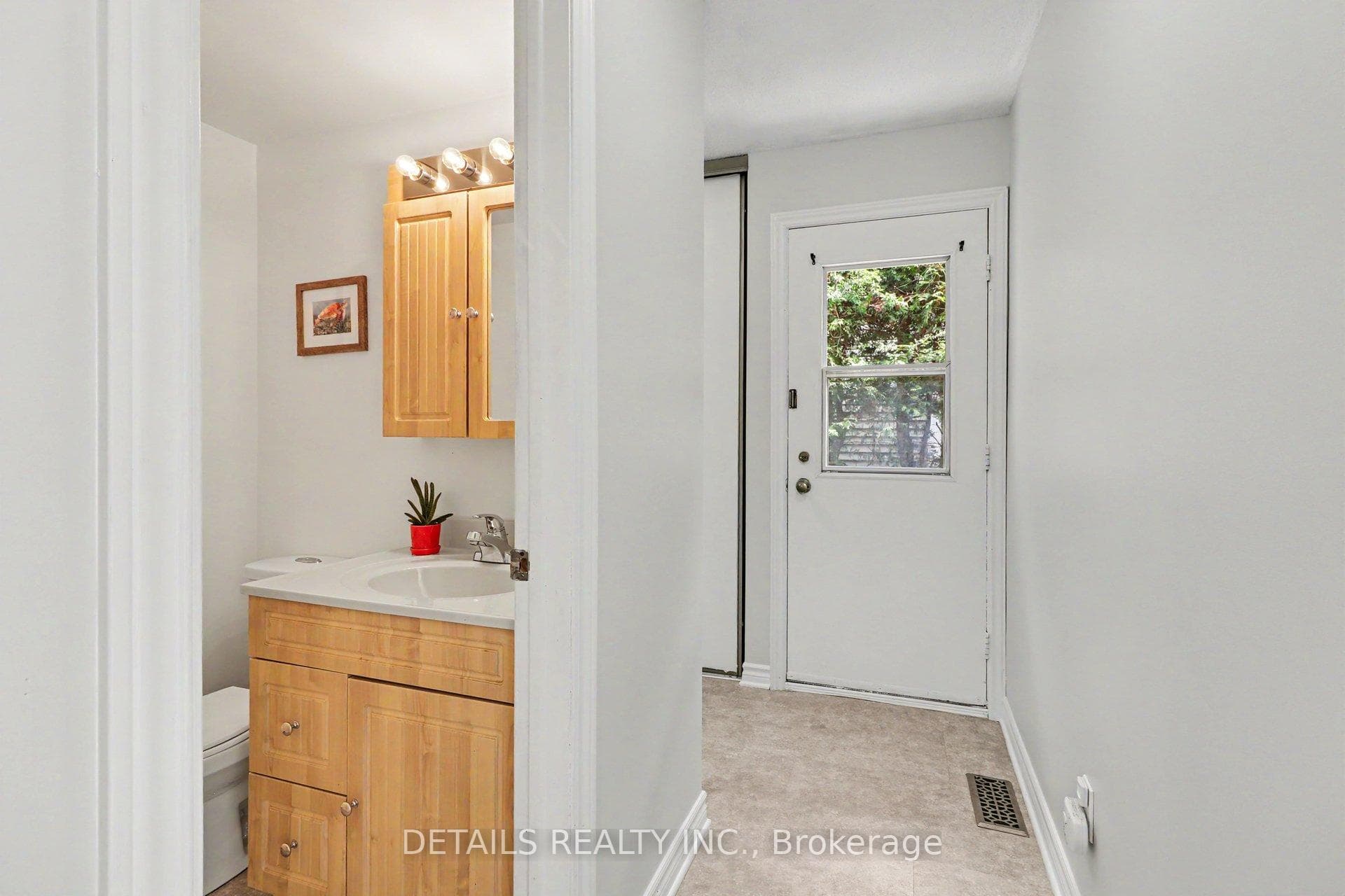 1078 St Jovite Ridge photo 3
