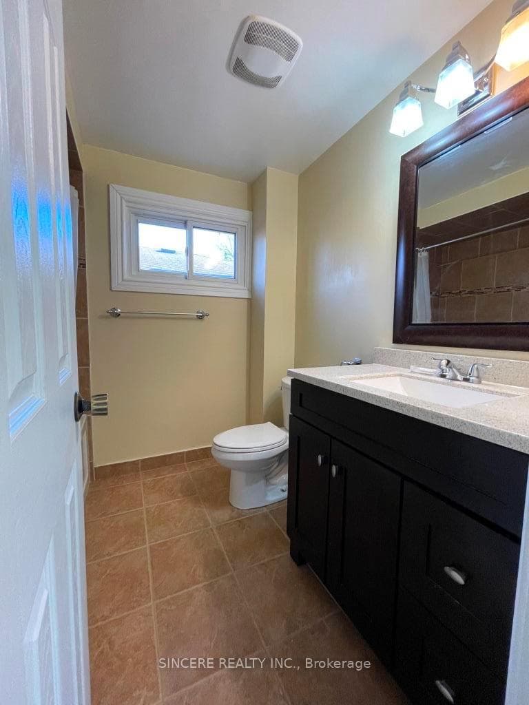 188 Daniels Crescent photo 25